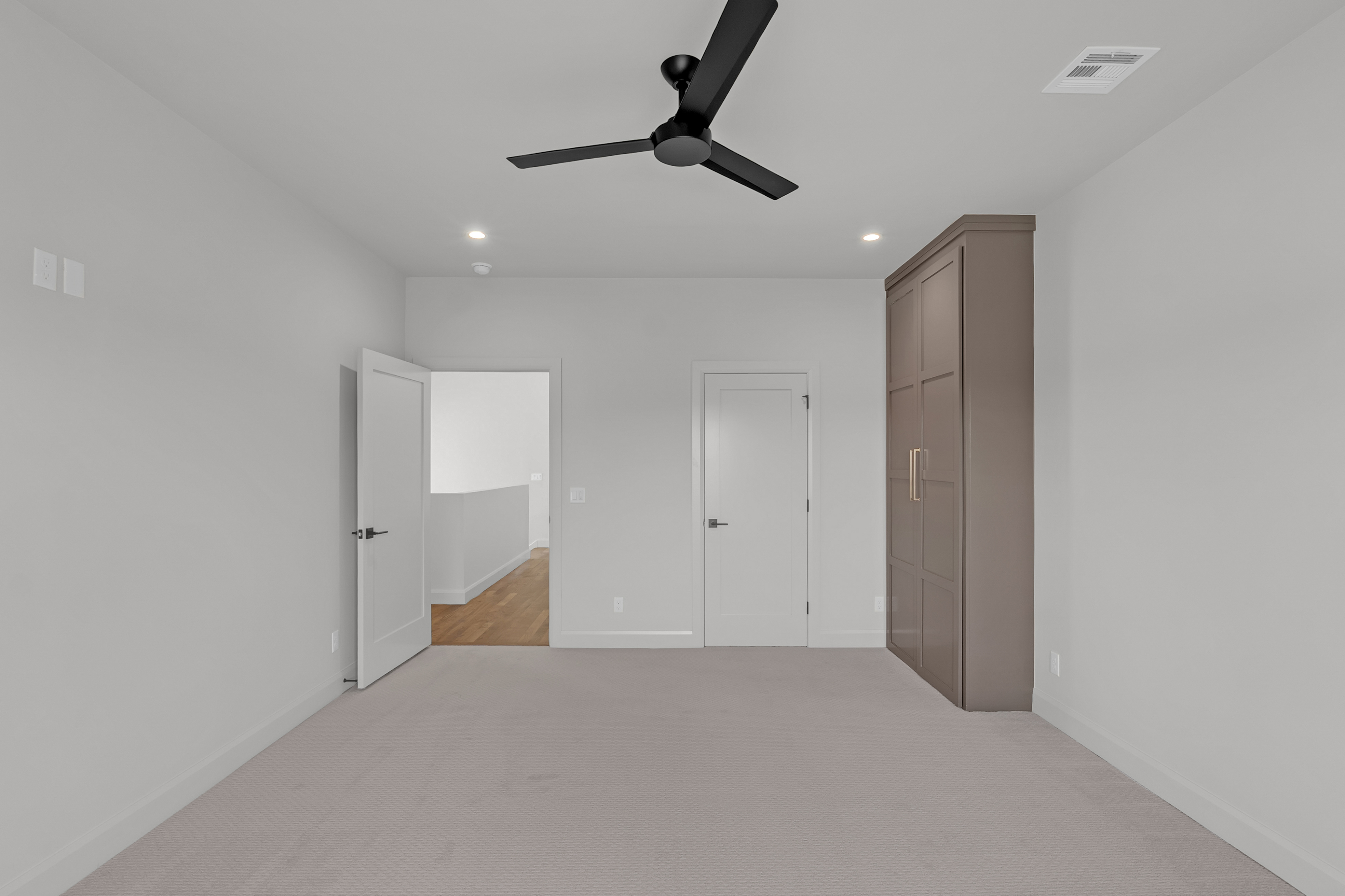  17683 East White Tail Cove, Owasso, OK 74055 - 物件實景