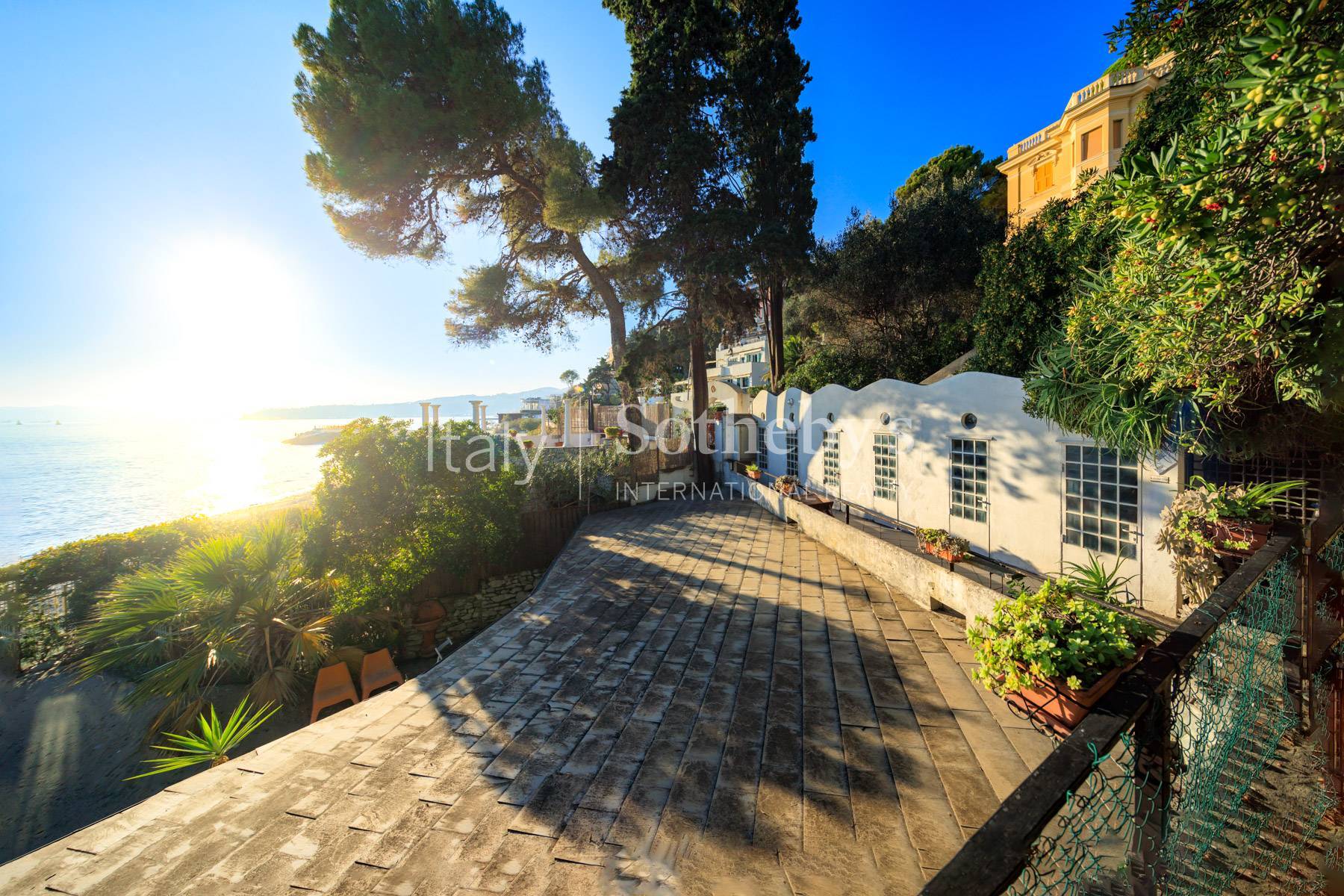  Elegant villa with private bay in Varazze - 物件實景