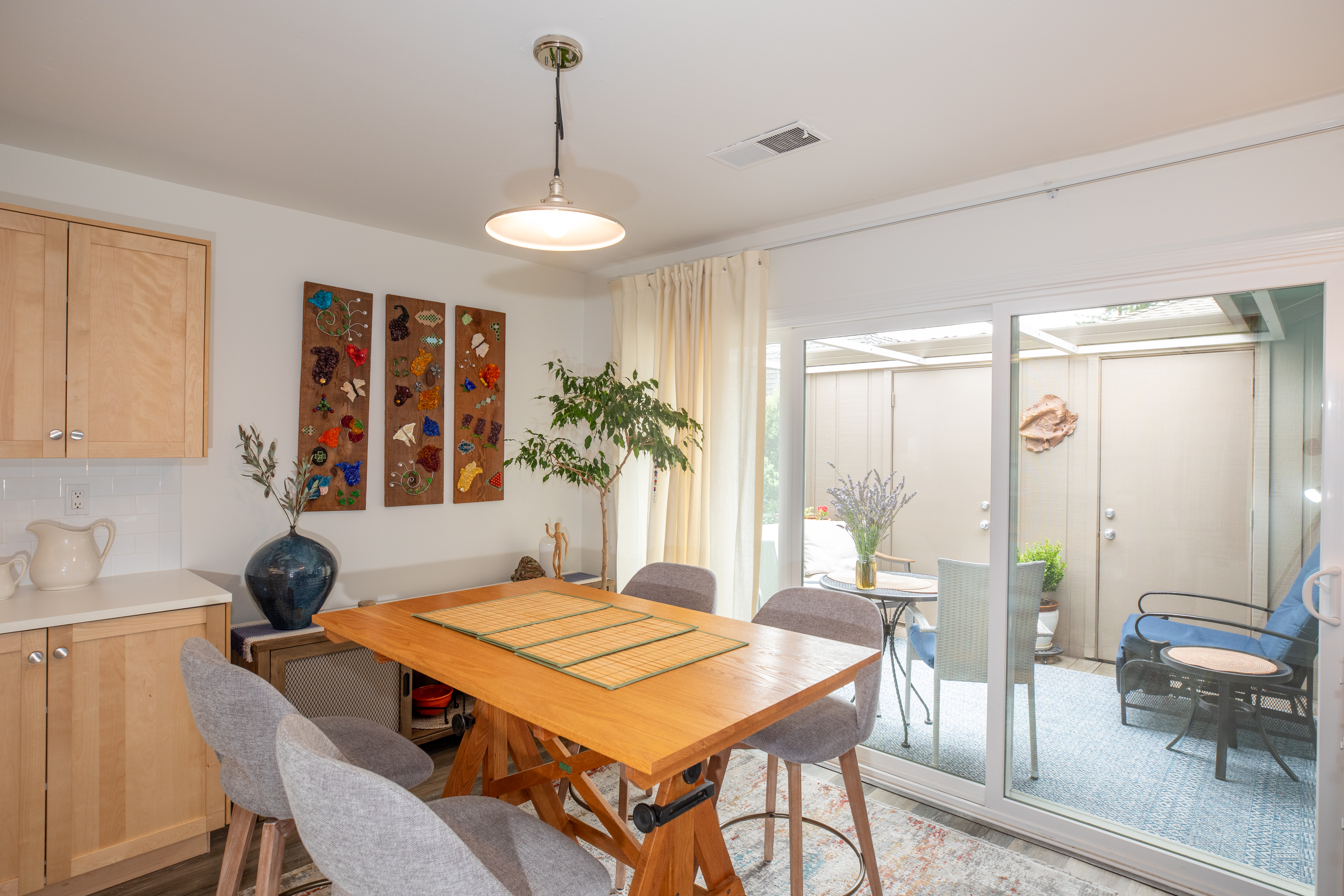  Serene Oakmont Home - 物件實景