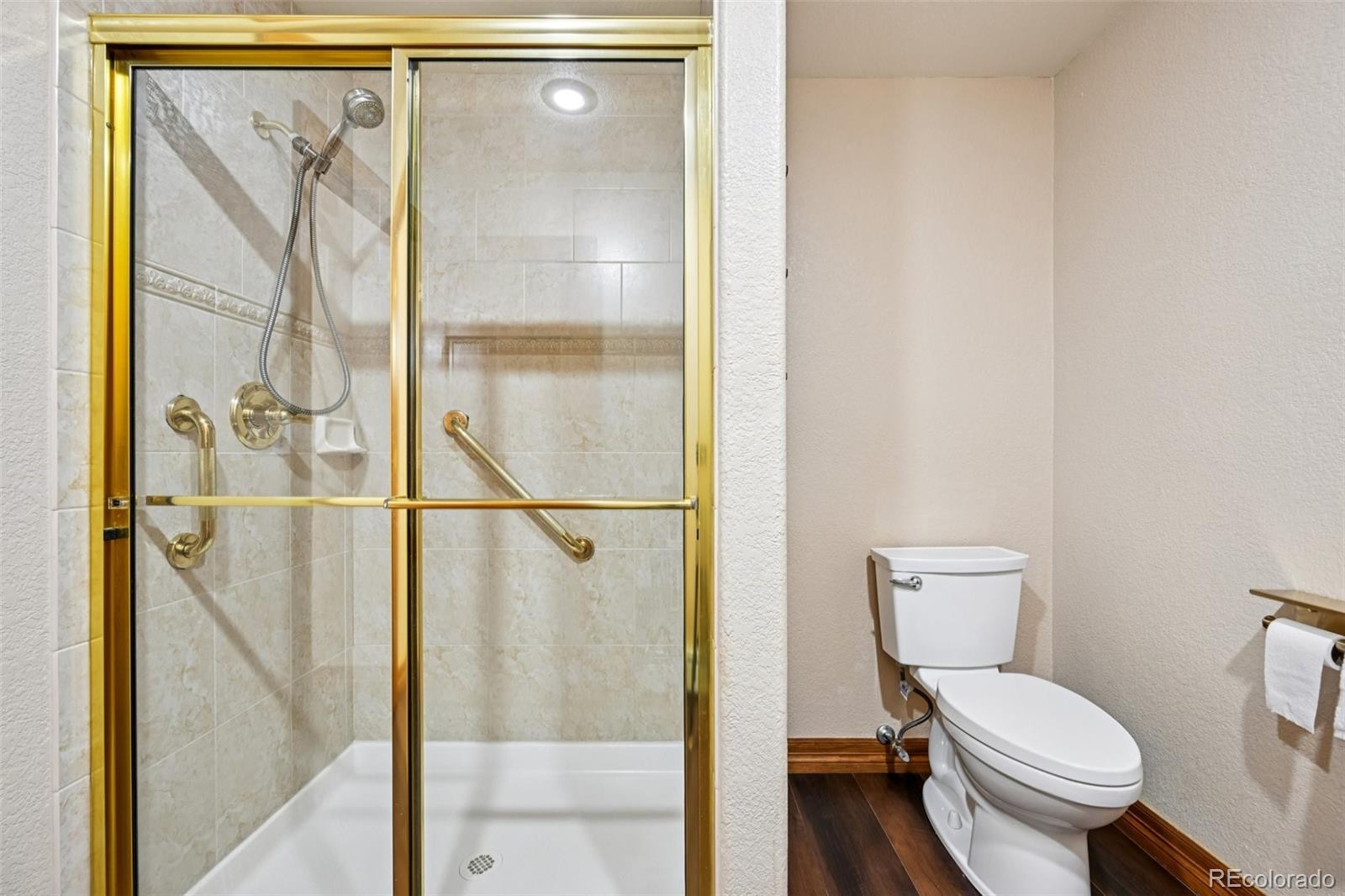 Broomfield, Colorado, 80023, United States, 5 Bedrooms Bedrooms, ,4 BathroomsBathrooms,Residential,For Sale,1997718