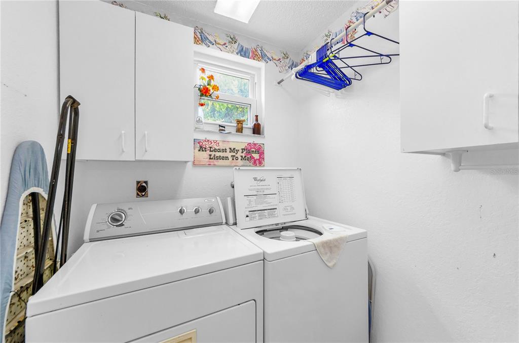 Dunedin, Florida, 34698, United States, 4 Bedrooms Bedrooms, ,2 BathroomsBathrooms,Residential,For Sale,1848616