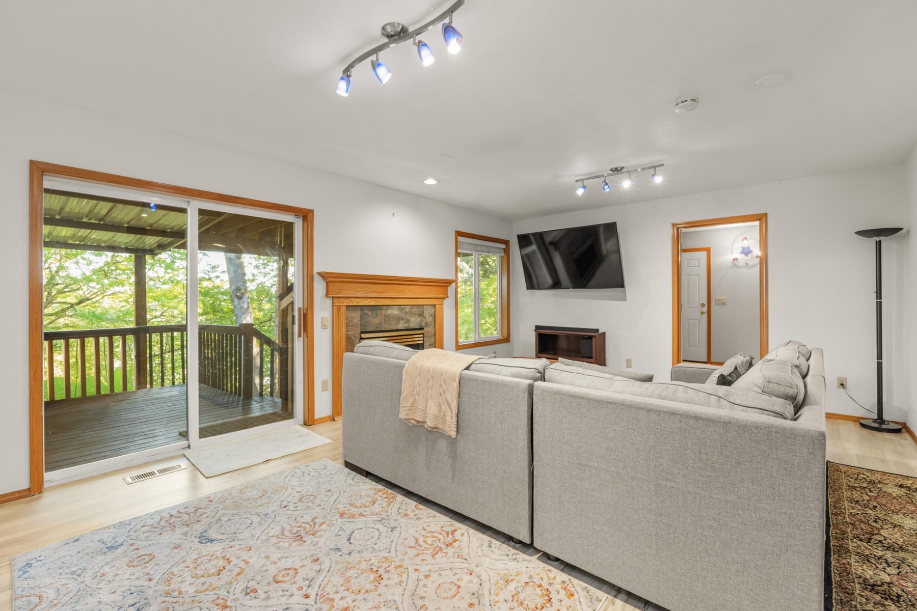  4251 RIVERVIEW DR West Linn, OR 97068 - 物件實景