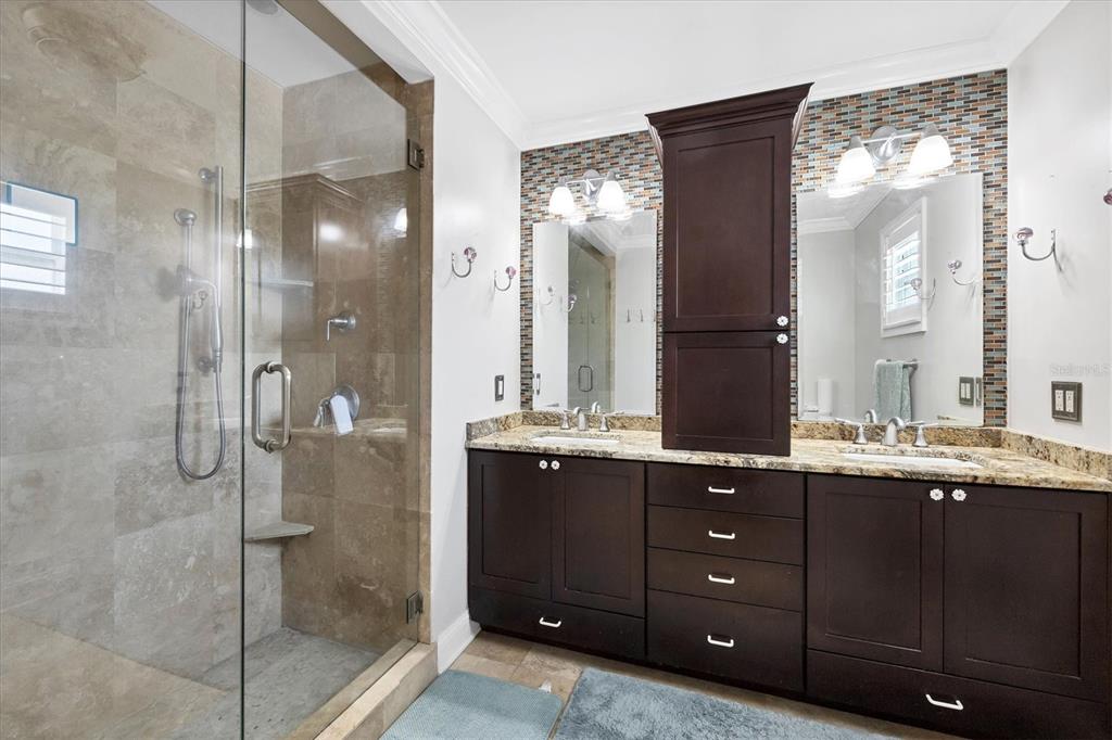 Tampa, Florida, 33629, United States, 4 Bedrooms Bedrooms, ,3 BathroomsBathrooms,Residential,For Sale,1885727