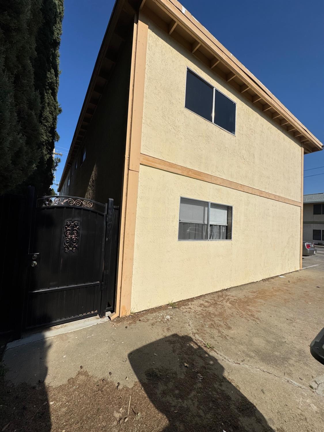 Yuba City, California, 95991111-4430, United States, 12 Bedrooms Bedrooms, ,6 BathroomsBathrooms,Residential,For Sale,1941995