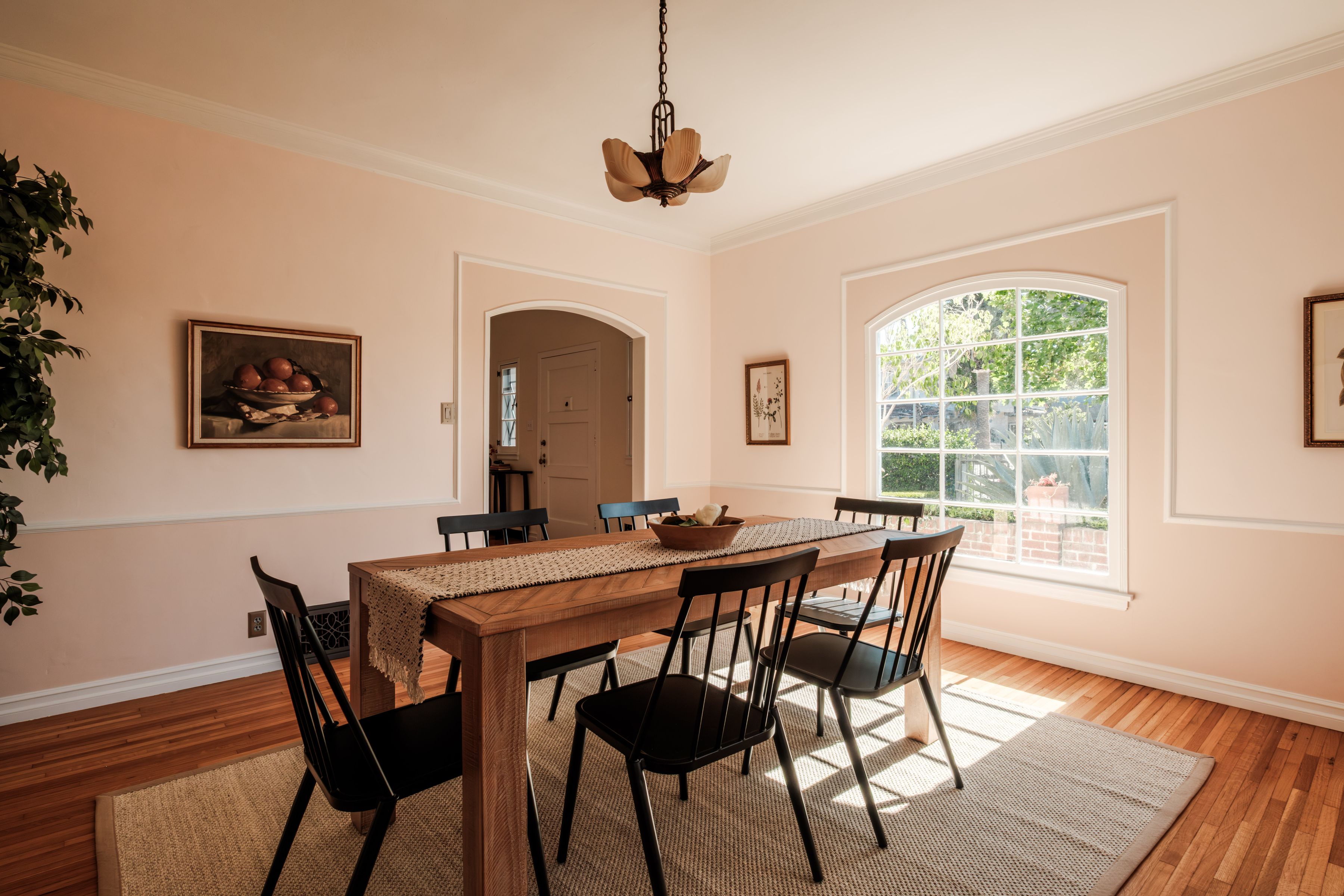  2200 South Hobart Boulevard - 物件實景