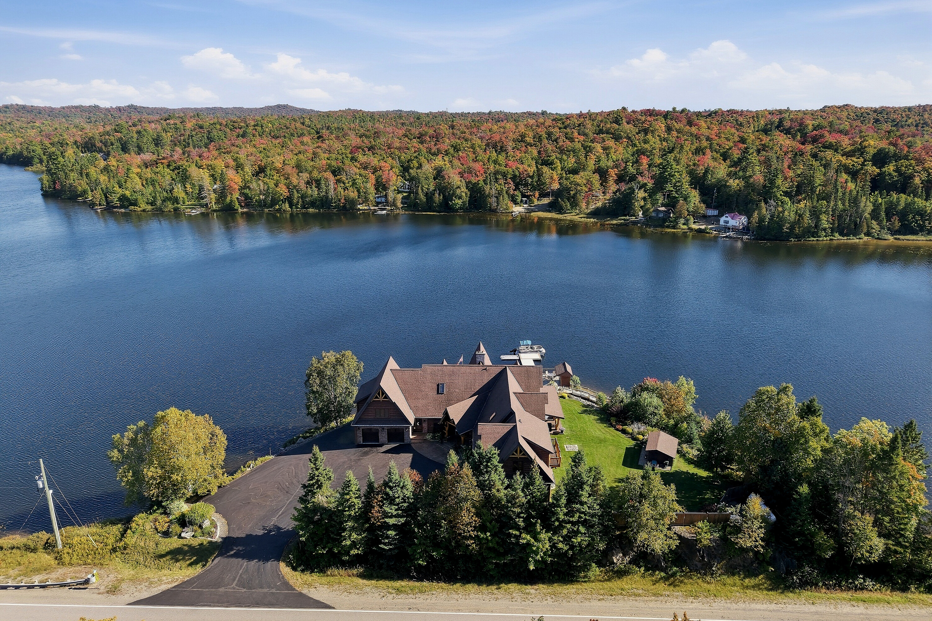  Lower Island Lake Estate - 物件實景