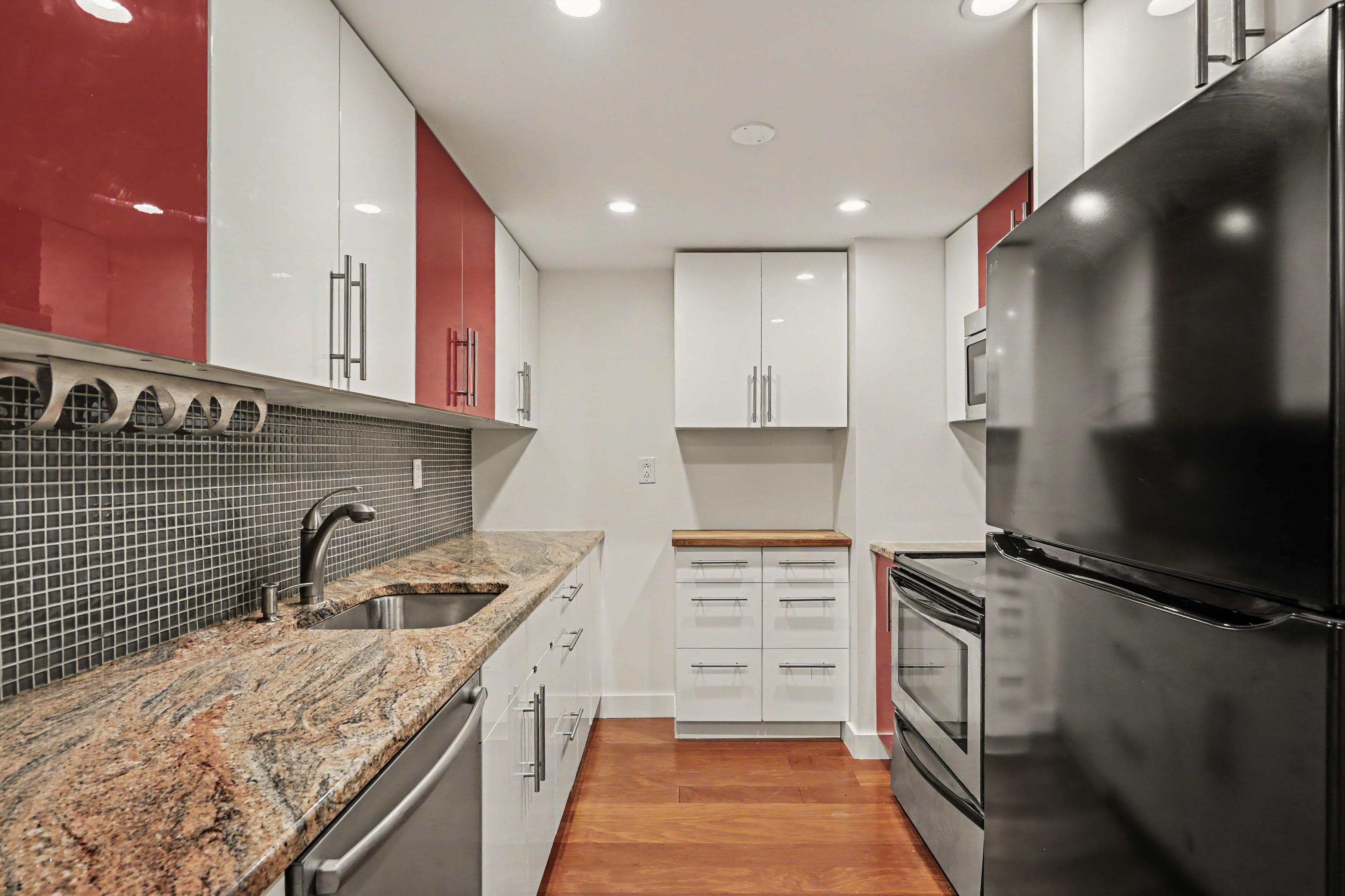  127 Greyrock Place APT 706 - 物件實景
