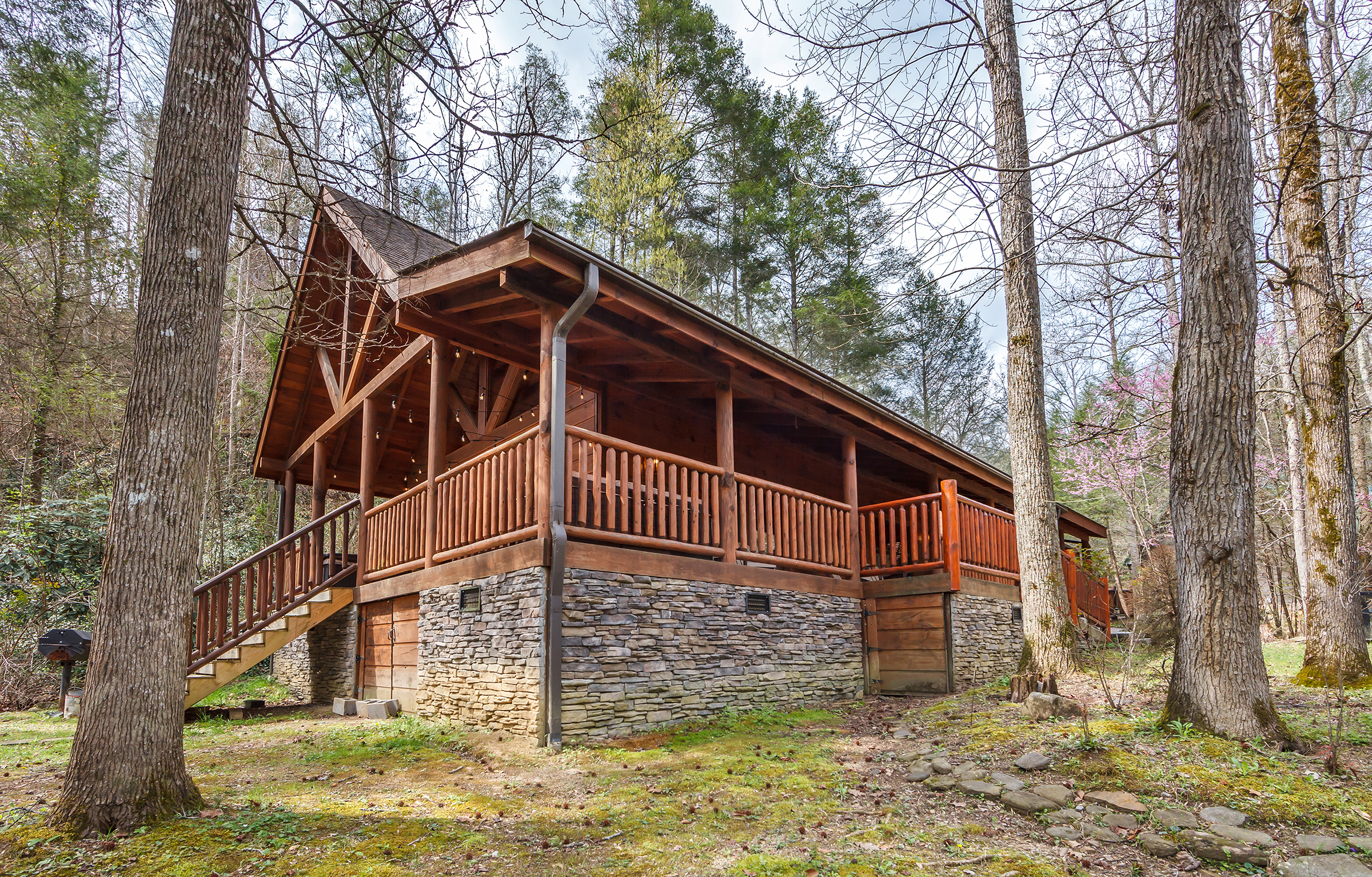 Sevierville, Tennessee, 37862, United States, 1 Bedroom Bedrooms, ,2 BathroomsBathrooms,Residential,For Sale,1979555