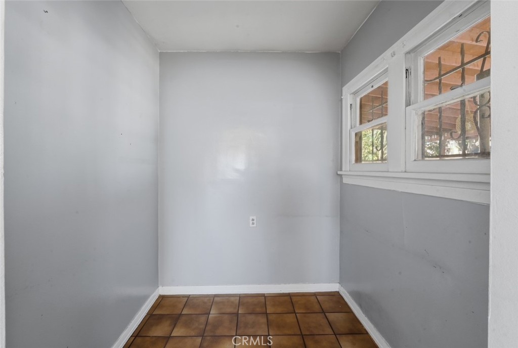 El Monte, California, 91731, United States, 2 Bedrooms Bedrooms, ,1 BathroomBathrooms,Residential,For Sale,1986309