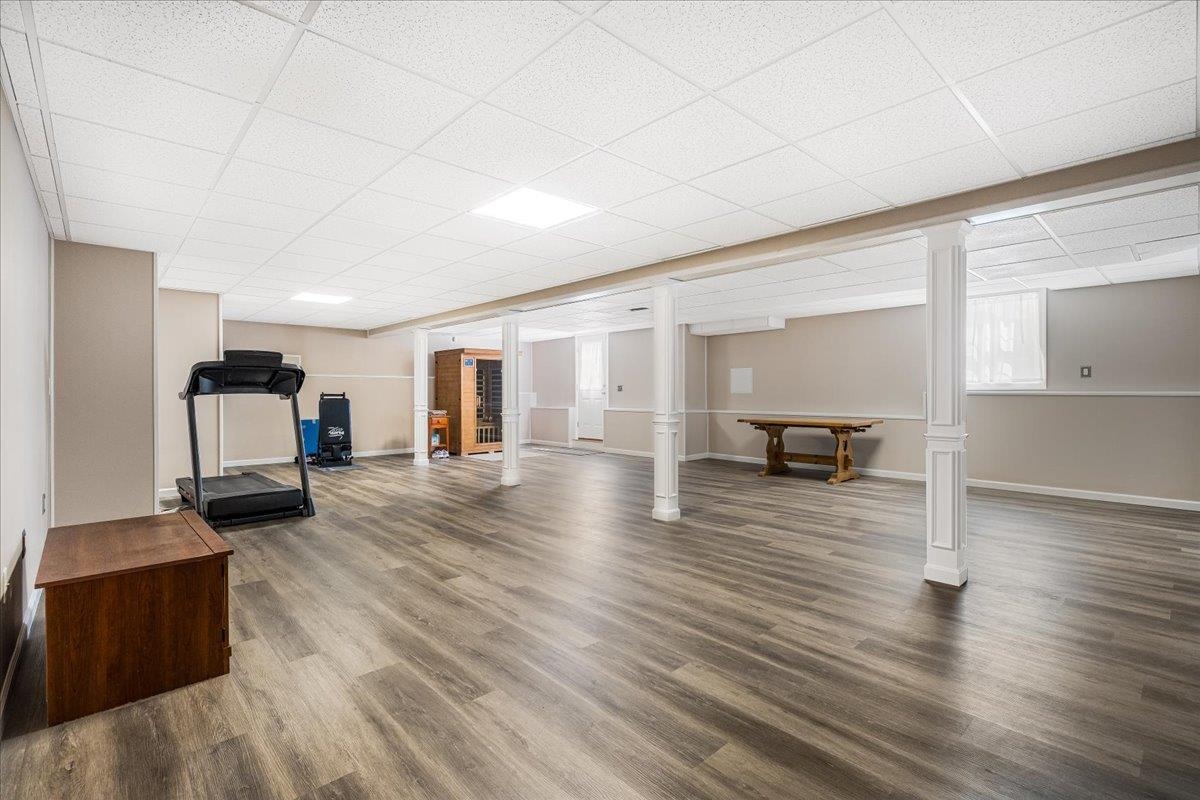 Bedford, New Hampshire, 03110, United States, 4 Bedrooms Bedrooms, ,3 BathroomsBathrooms,Residential,For Sale,1940392