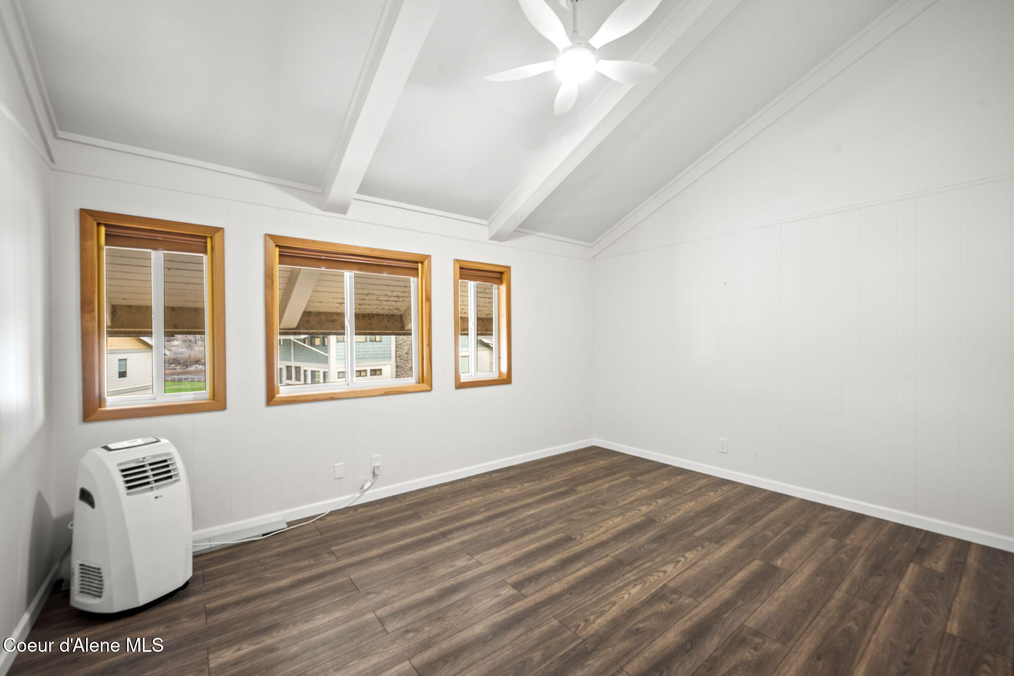 Sandpoint, Idaho, 83864, United States, 2 Bedrooms Bedrooms, ,Residential,For Sale,1999748