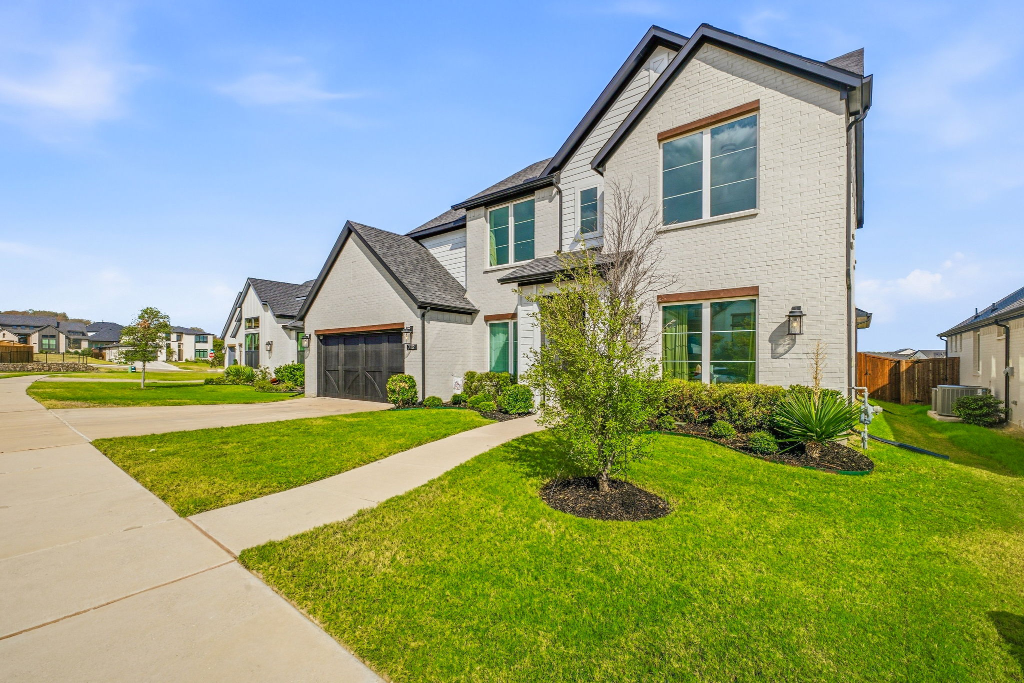  Your New Home Comes with a Rate Advantage - 物件實景