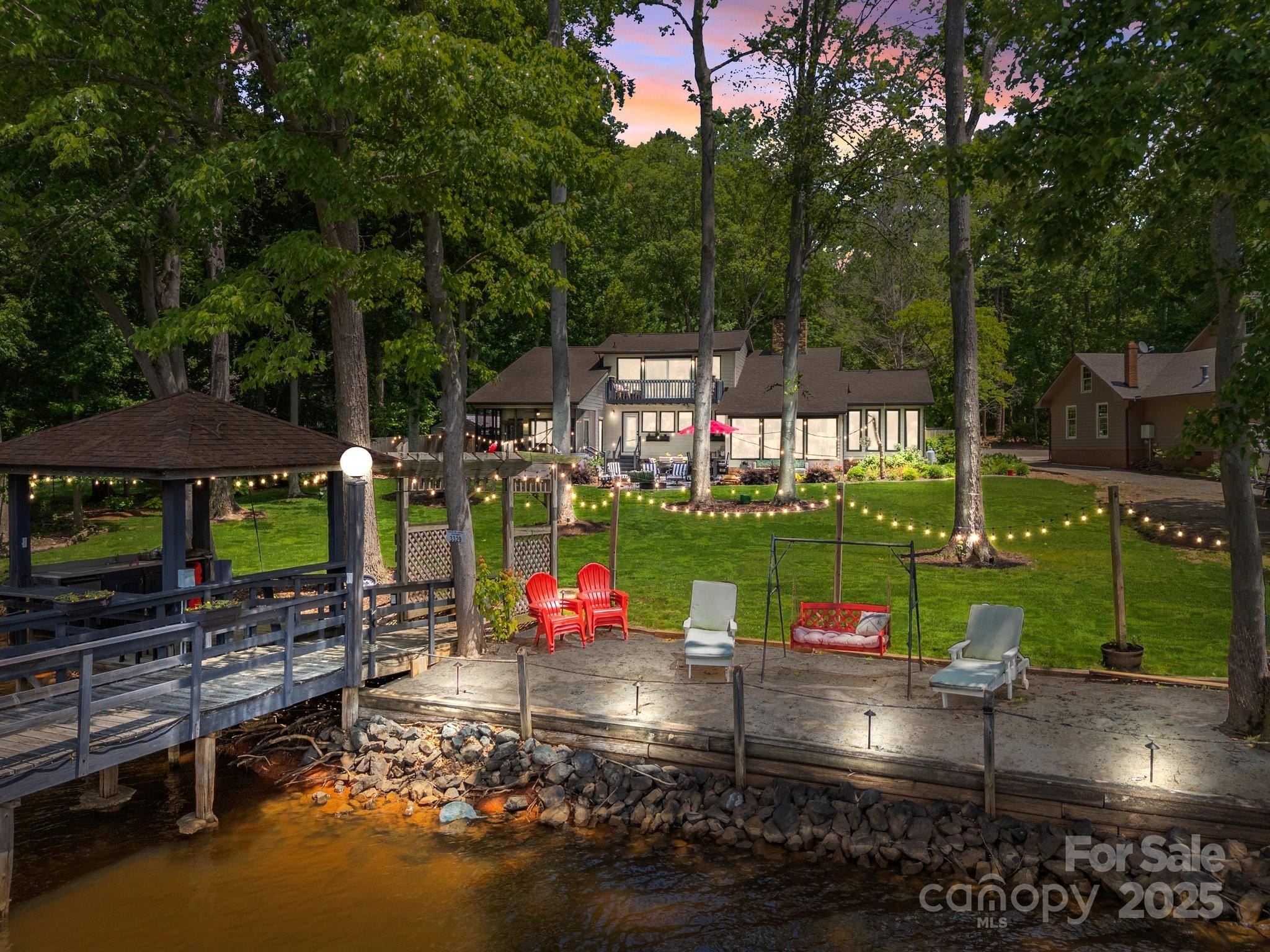 Salisbury, North Carolina, 28146, United States, 3 Bedrooms Bedrooms, ,3 BathroomsBathrooms,Residential,For Sale,1996435