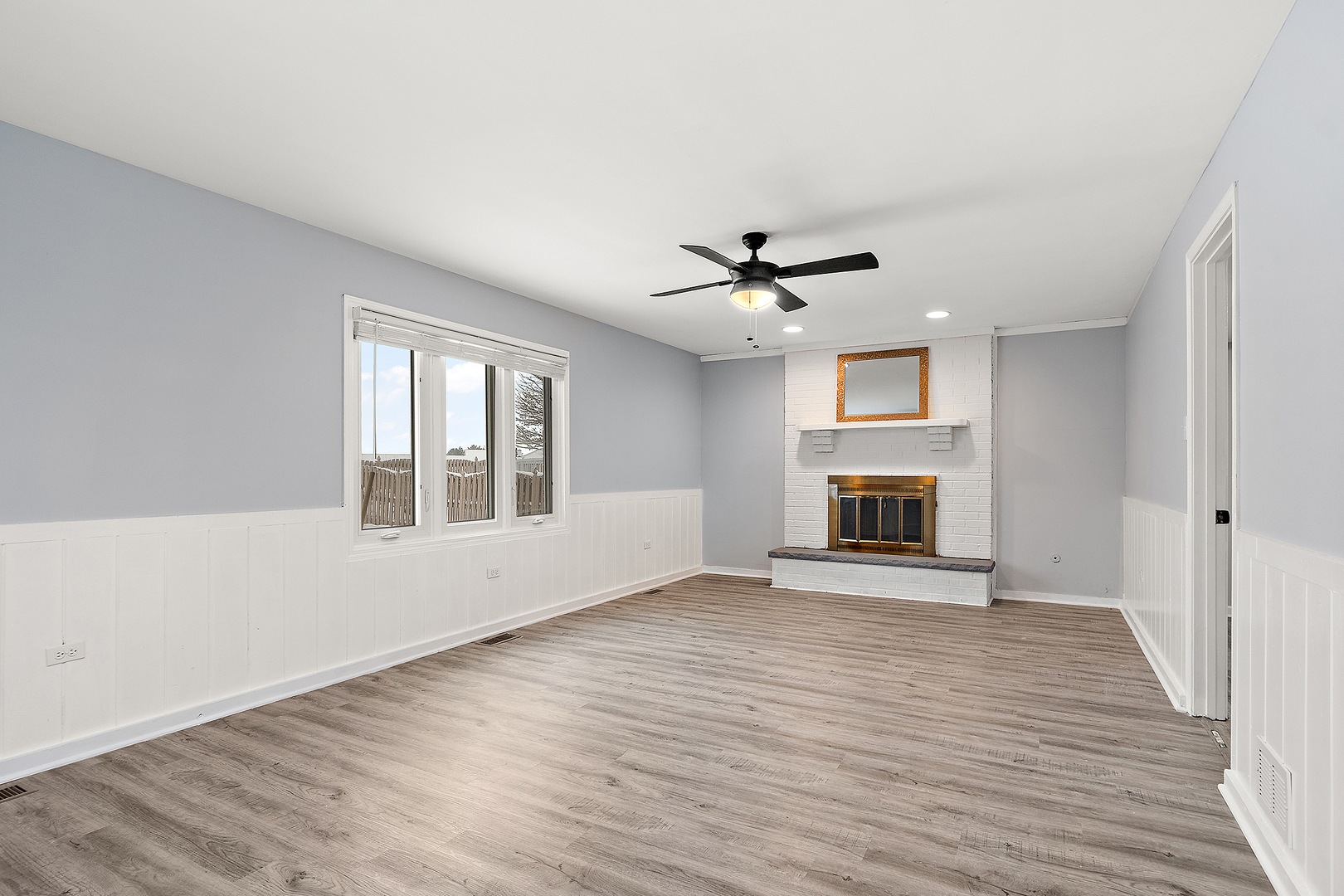 Orland Park, Illinois, 60467, United States, 4 Bedrooms Bedrooms, ,3 BathroomsBathrooms,Residential,For Sale,2000619