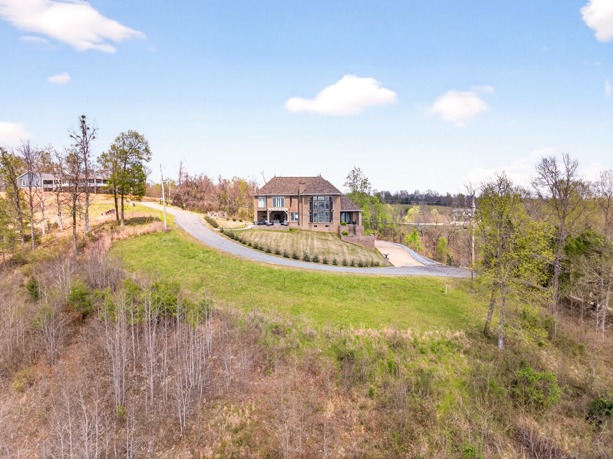 Dover, Tennessee, 37058, United States, 4 Bedrooms Bedrooms, ,3 BathroomsBathrooms,Residential,For Sale,2033493