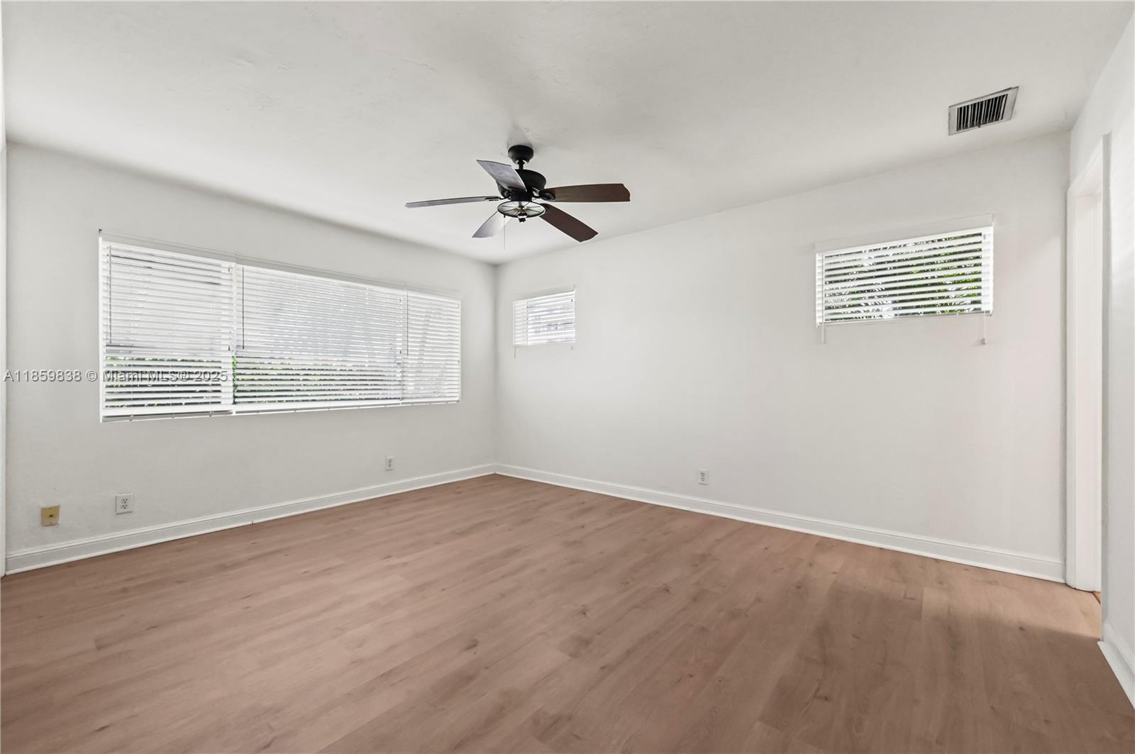 Fort Lauderdale, Florida, 33306, United States, 2 Bedrooms Bedrooms, ,2 BathroomsBathrooms,Residential,For Sale,1917523