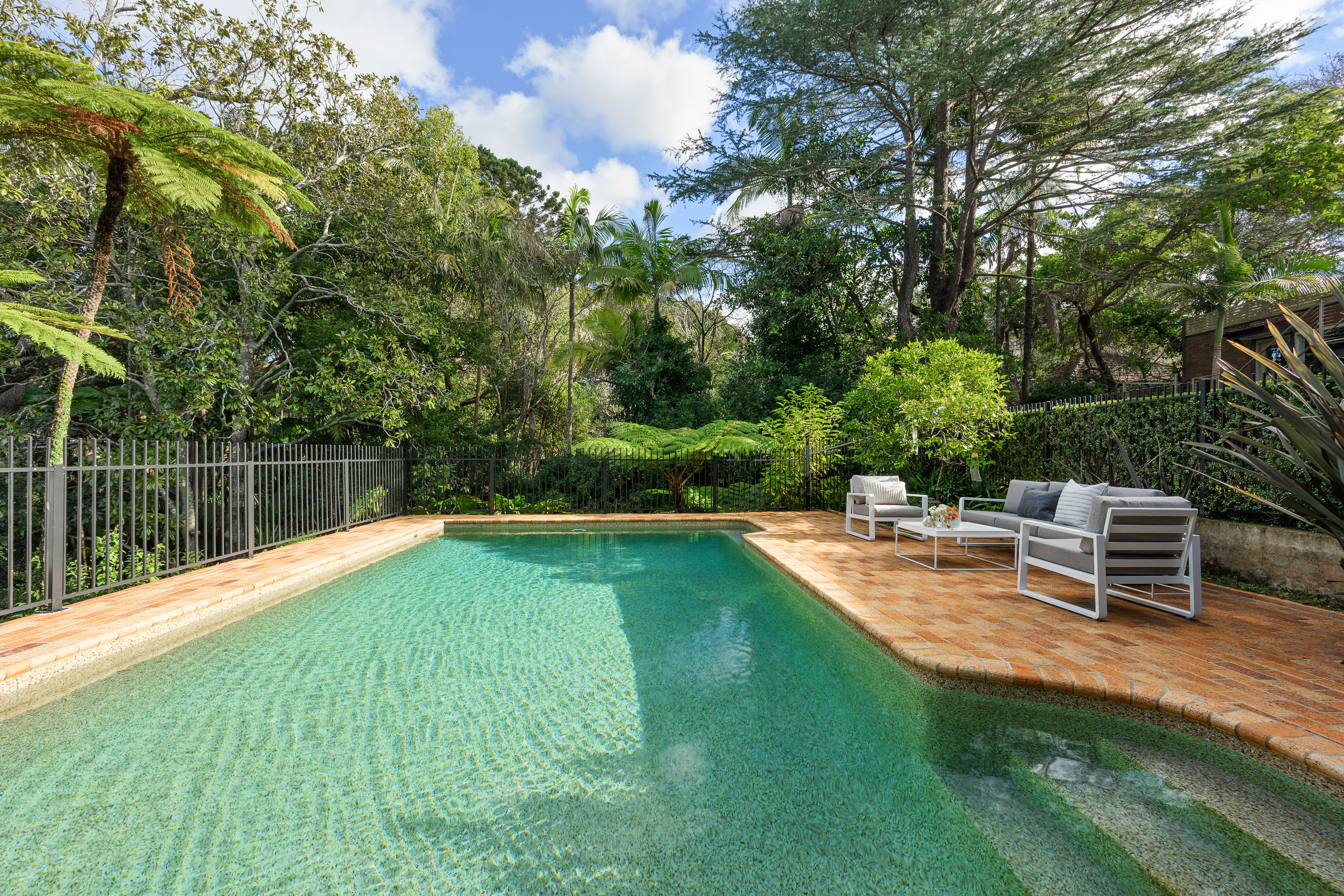  5 Carnarvon Road, Roseville - 物件實景