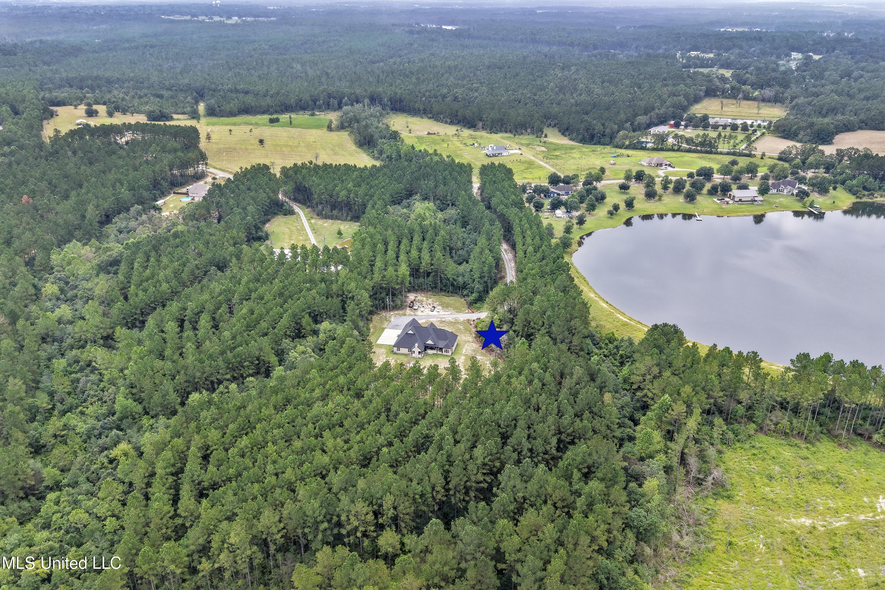 Gulfport, Mississippi, 39503, United States, 5 Bedrooms Bedrooms, ,5 BathroomsBathrooms,Residential,For Sale,1974357