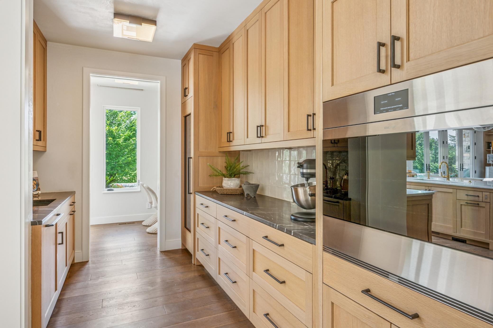 Minneapolis, Minnesota, 55405, United States, 5 Bedrooms Bedrooms, ,1 BathroomBathrooms,Residential,For Sale,1897759