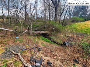 West Jefferson, North Carolina, 28694, United States, ,Land,For Sale,1974100