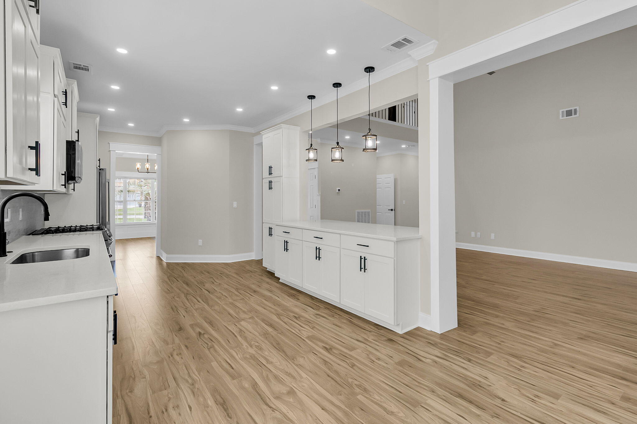 North Charleston, South Carolina, 29420, United States, 5 Bedrooms Bedrooms, ,4 BathroomsBathrooms,Residential,For Sale,1899453