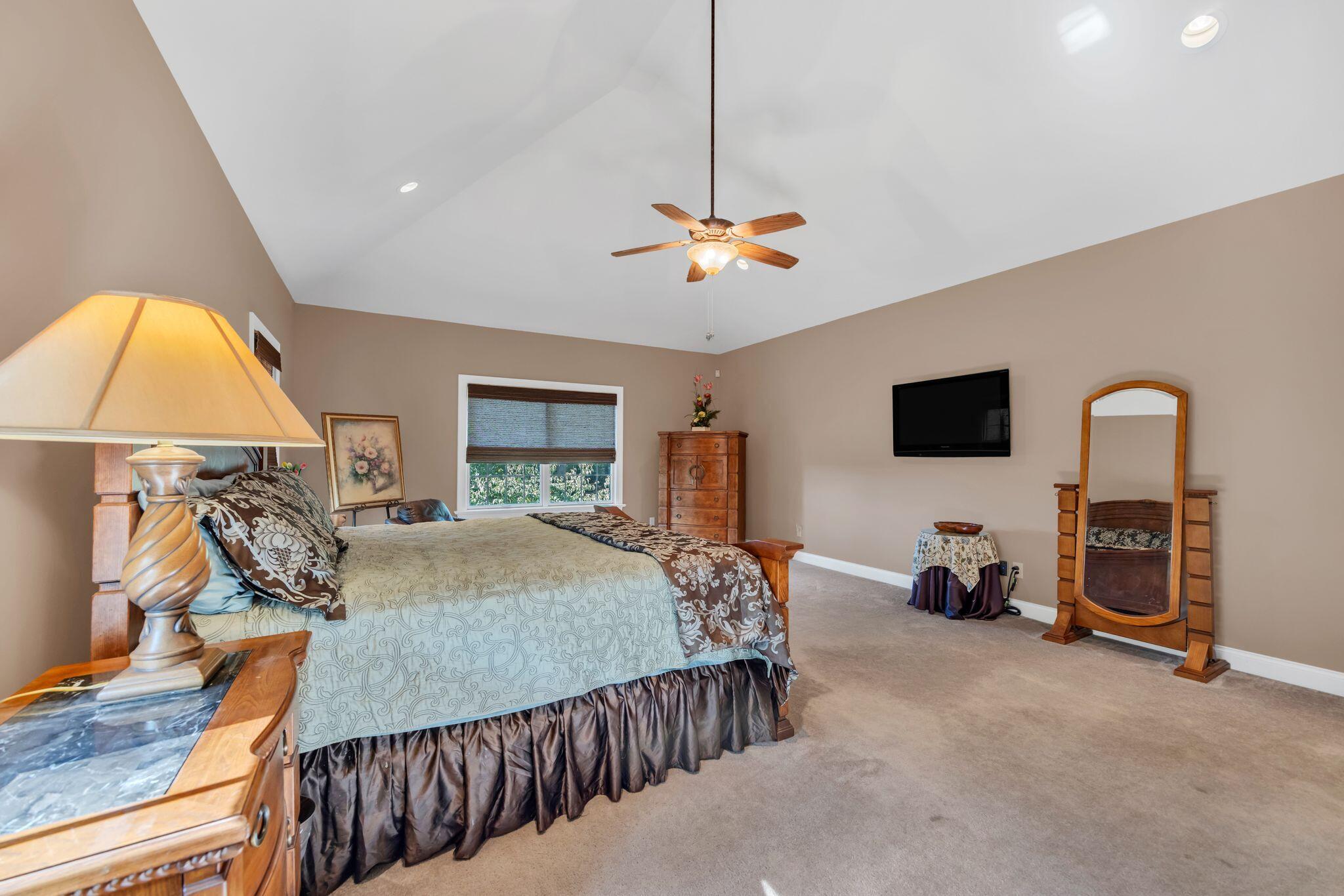 Rising Fawn, Georgia, 30738, United States, 3 Bedrooms Bedrooms, ,5 BathroomsBathrooms,Residential,For Sale,1982242