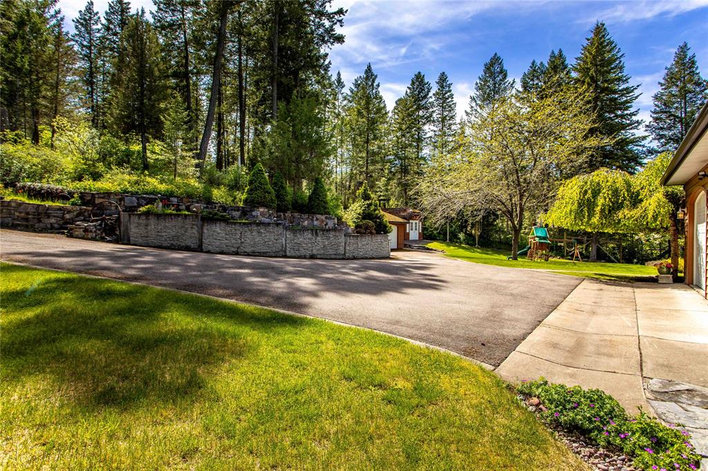 Polson, Montana, 59860, United States, 4 Bedrooms Bedrooms, ,4 BathroomsBathrooms,Residential,For Sale,1984394