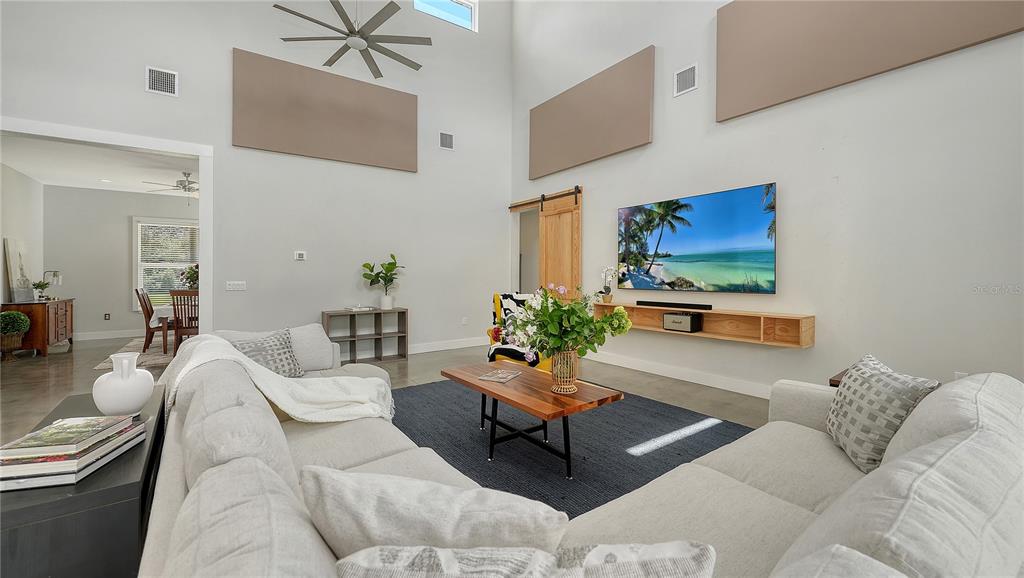 Sarasota, Florida, 34240, United States, 4 Bedrooms Bedrooms, ,4 BathroomsBathrooms,Residential,For Sale,1987822