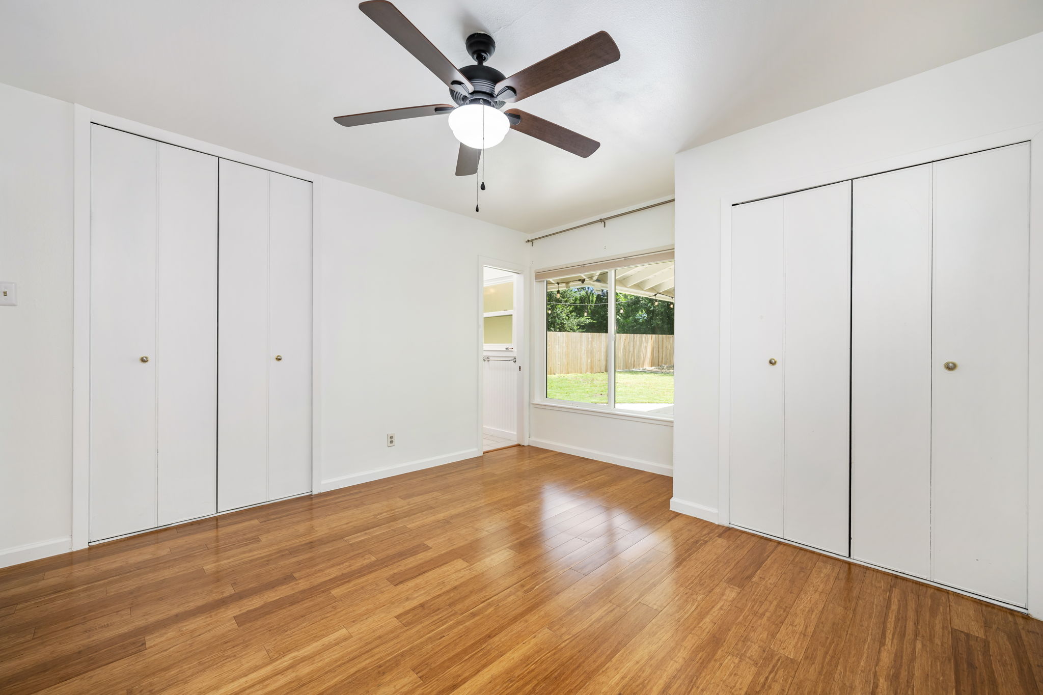  Refined Mid-Century Modern with Casita in Alamo Heights ISD - 物件實景