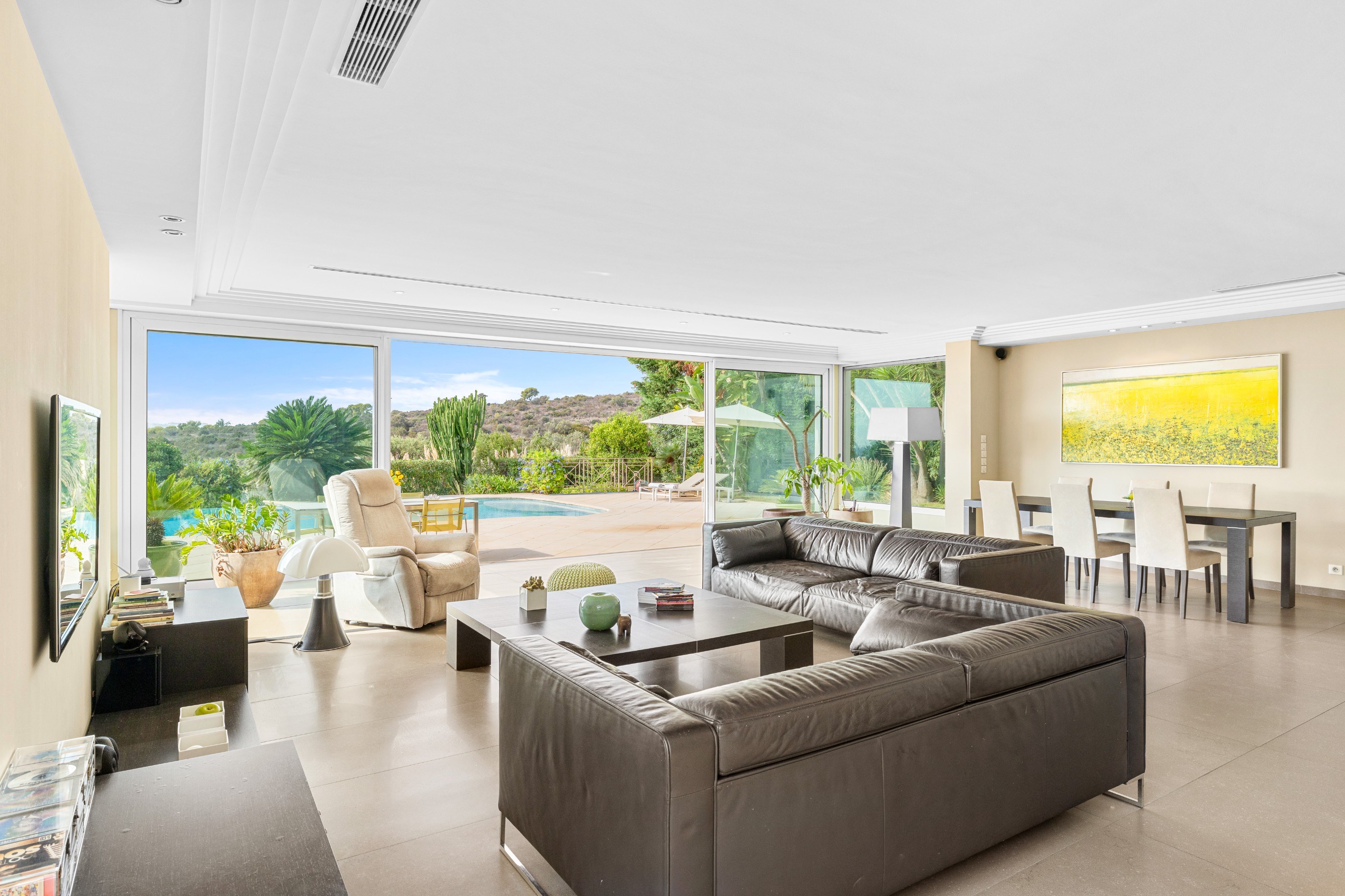  French Riviera – Elegant Villa with Private Pool in the Prestigious Domaine des… - 物件實景