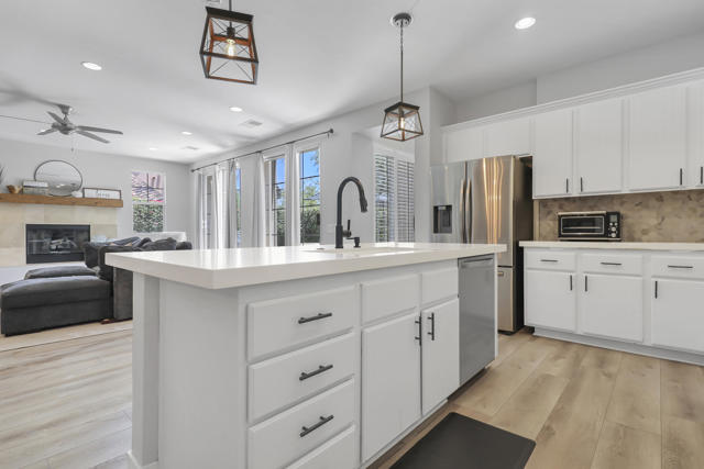 La Quinta, California, 92253, United States, 3 Bedrooms Bedrooms, ,3 BathroomsBathrooms,Residential,For Sale,1978916