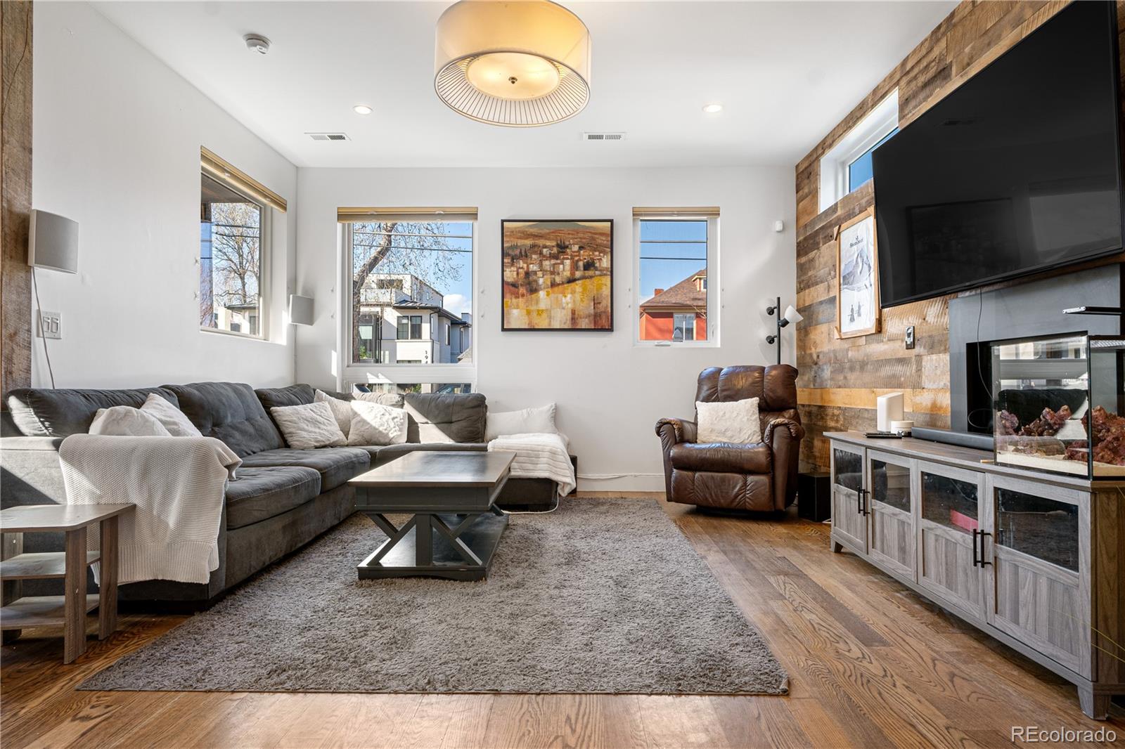Denver, Colorado, 80211, United States, 5 Bedrooms Bedrooms, ,4 BathroomsBathrooms,Residential,For Sale,1885394