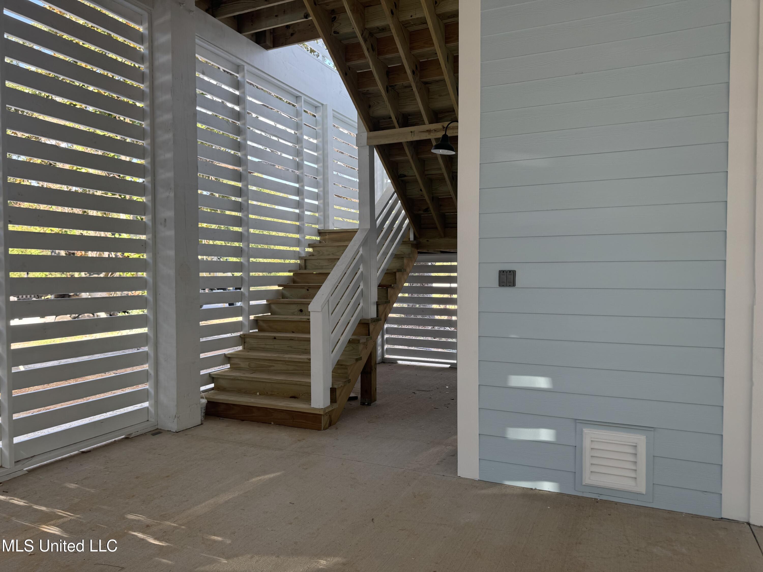 Pass Christian, Mississippi, 39571, United States, 4 Bedrooms Bedrooms, ,3 BathroomsBathrooms,Residential,For Sale,1966629