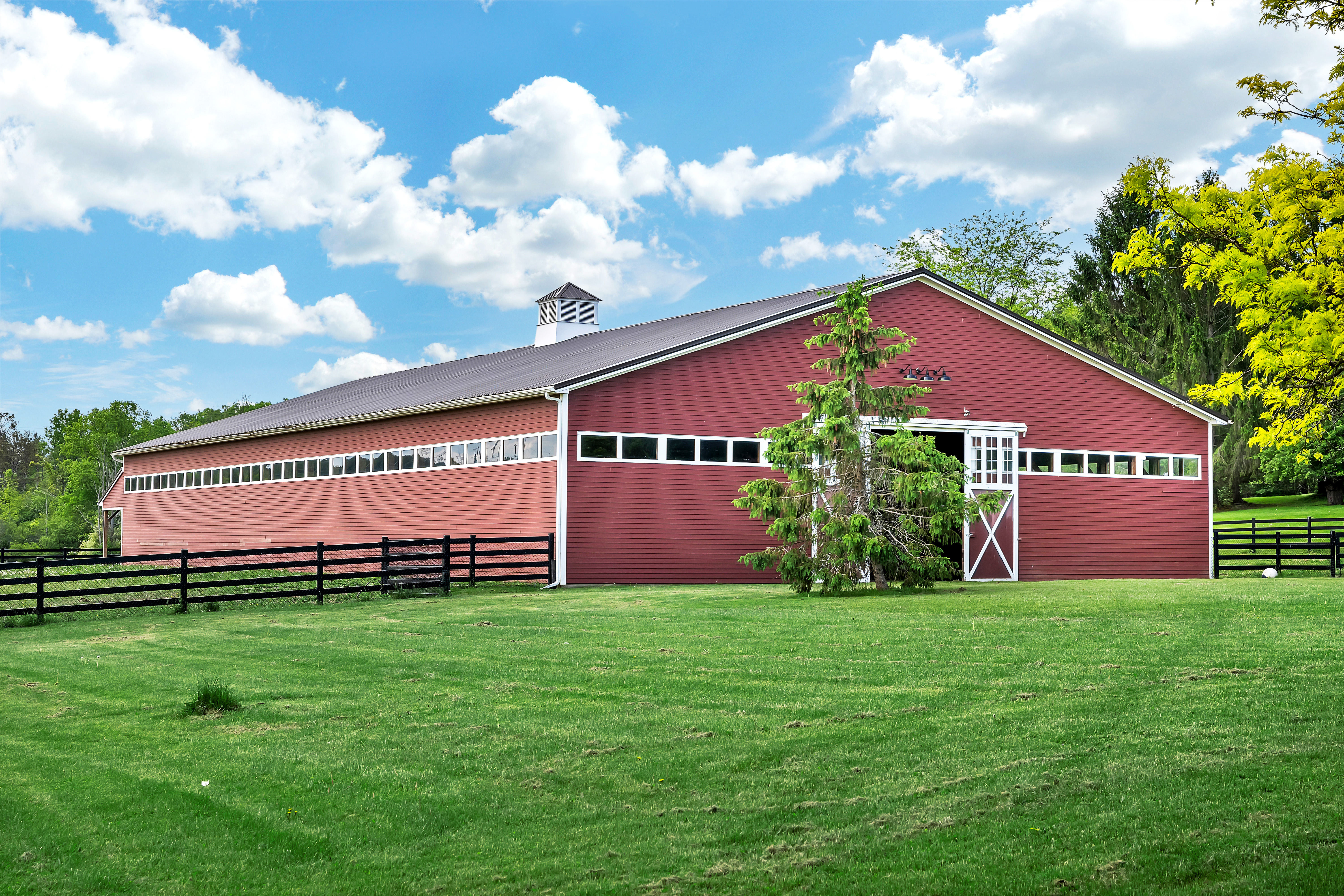  Equestrian Estate on 7 Acres - 物件實景