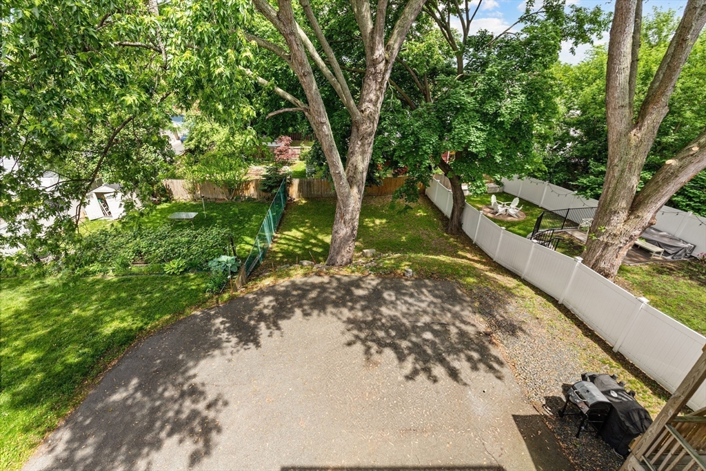 Malden, Massachusetts, 02148, United States, 8 Bedrooms Bedrooms, ,3 BathroomsBathrooms,Residential,For Sale,2049419