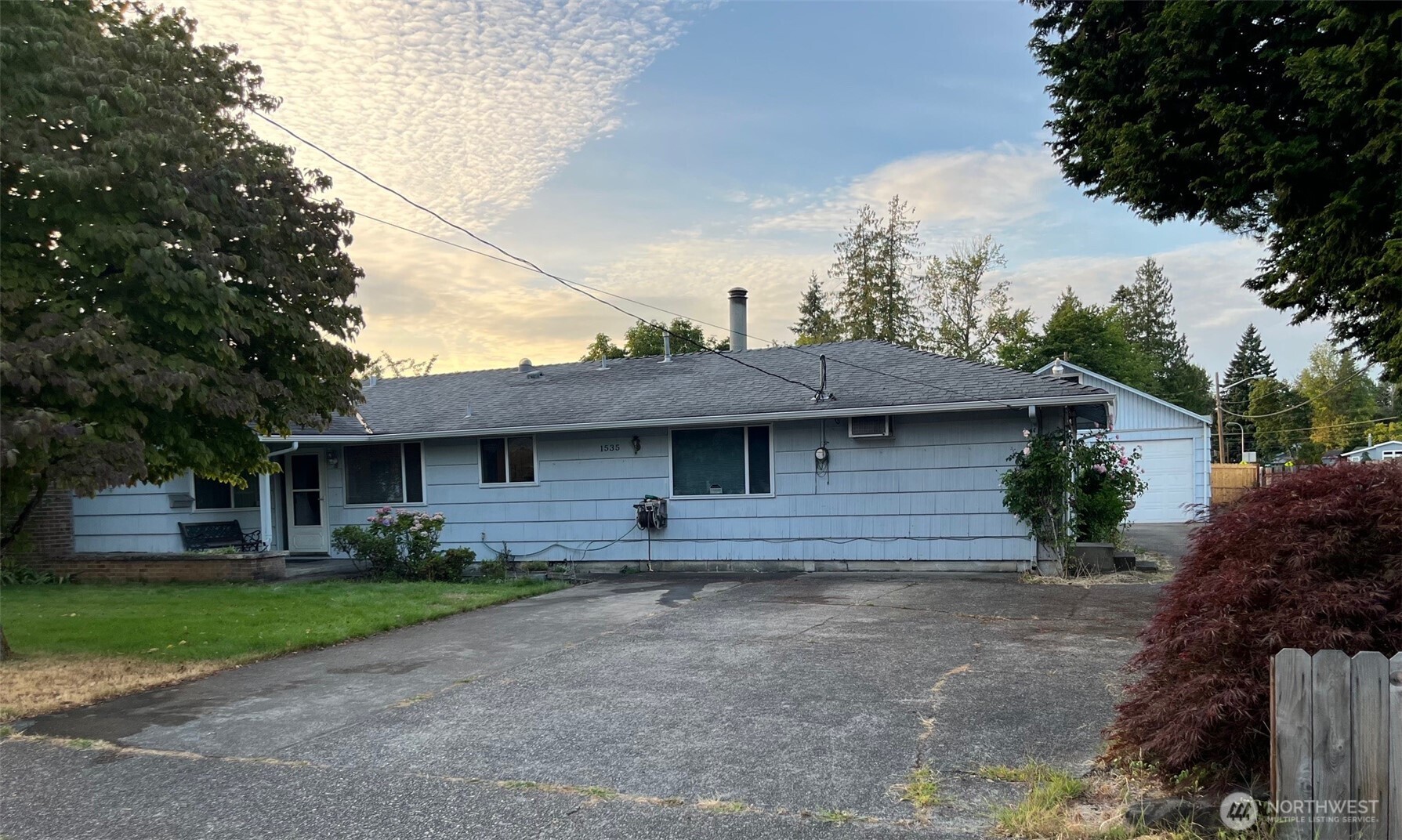 Auburn, Washington, 98002, United States, 5 Bedrooms Bedrooms, ,1 BathroomBathrooms,Residential,For Sale,1930988