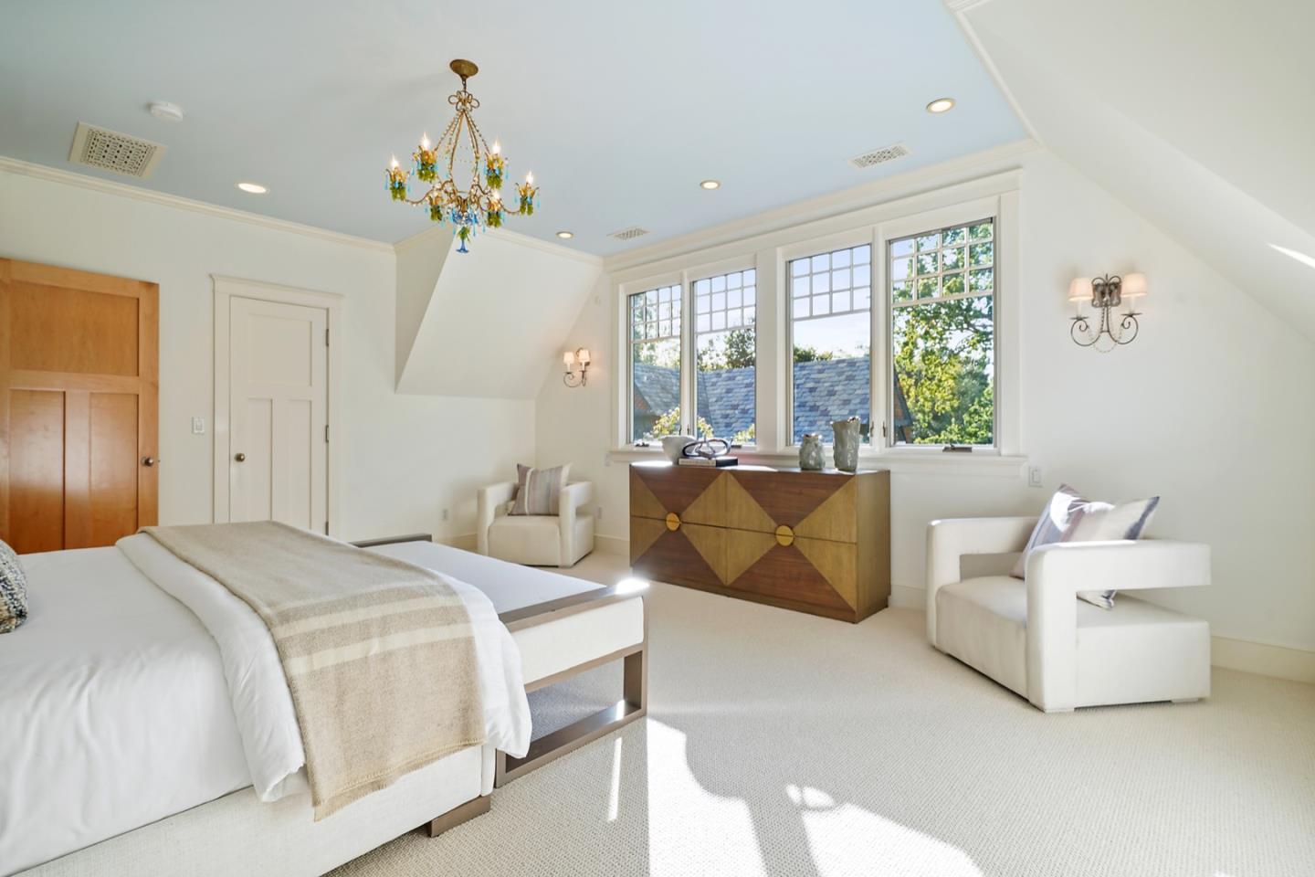 535 Kingsley Ave, Palo Alto, California, 94301, United States, 5 Bedrooms Bedrooms, ,4 BathroomsBathrooms,Residential,For Sale,535 Kingsley Ave,1664262