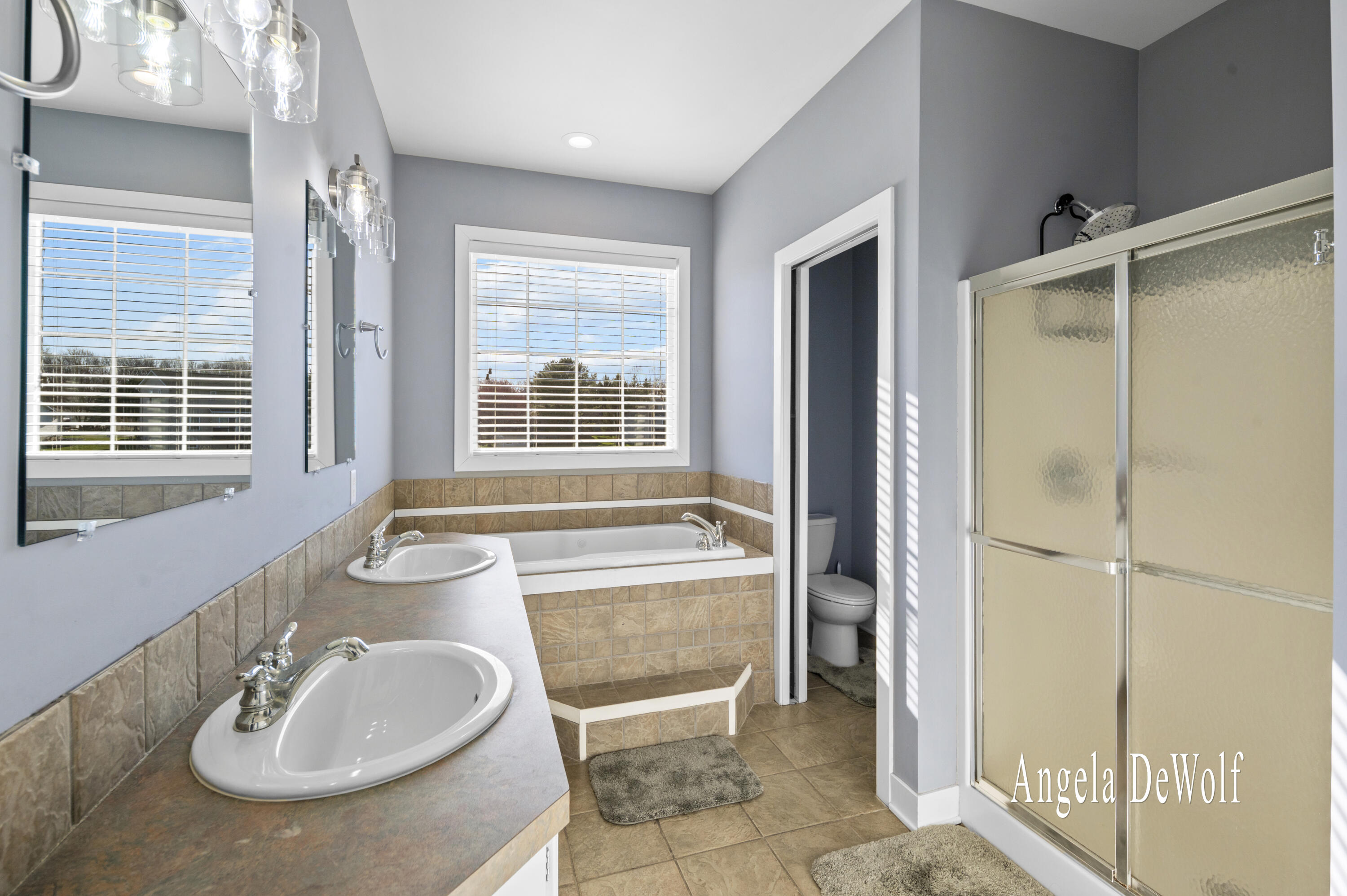 Hudsonville, Michigan, 49426, United States, 4 Bedrooms Bedrooms, ,3 BathroomsBathrooms,Residential,For Sale,1932787