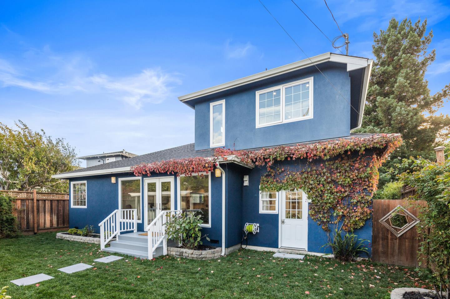 San Mateo, California, 94402, United States, 3 Bedrooms Bedrooms, ,2 BathroomsBathrooms,Residential,For Sale,1987583