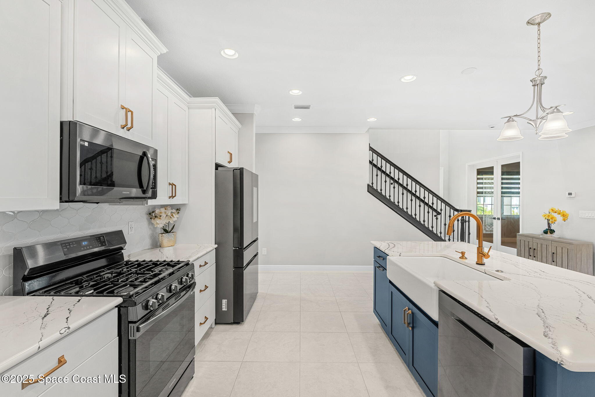 Melbourne, Florida, 32940, United States, 5 Bedrooms Bedrooms, ,6 BathroomsBathrooms,Residential,For Sale,2003365