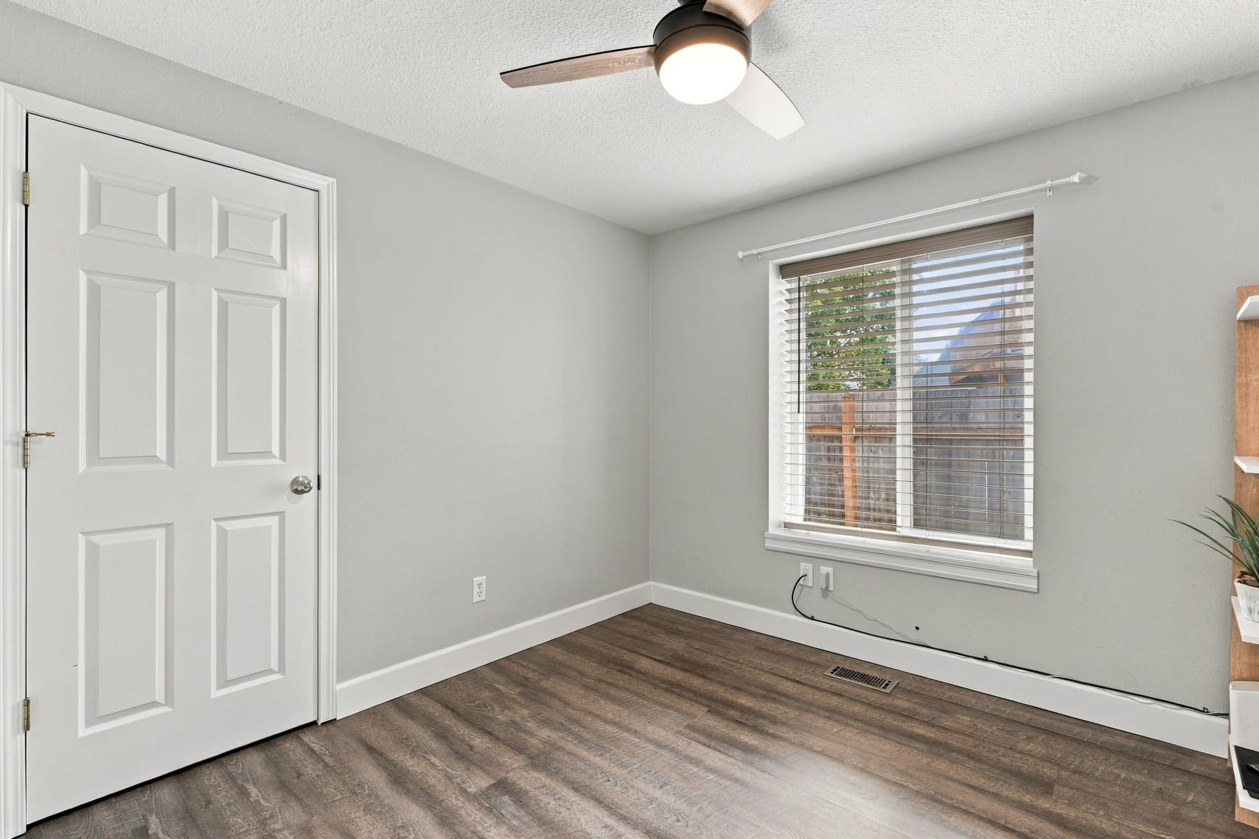  1424 SW 209TH AVE Beaverton, OR 97003 - 物件實景