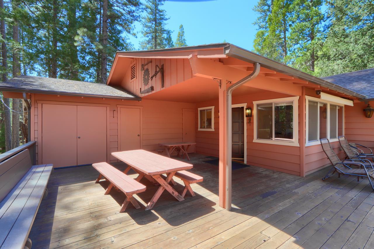 Wawona, California, 95389, United States, 3 Bedrooms Bedrooms, ,2 BathroomsBathrooms,Residential,For Sale,1835997