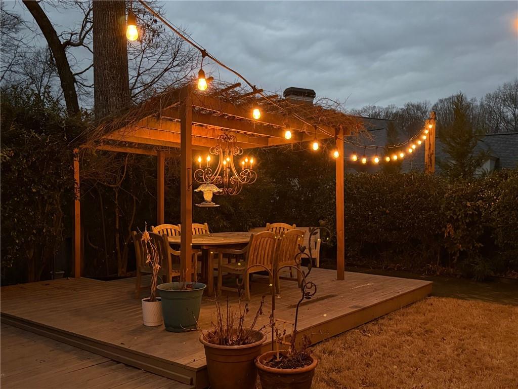 Roswell, Georgia, 30075, United States, 4 Bedrooms Bedrooms, ,4 BathroomsBathrooms,Residential,For Sale,2014792