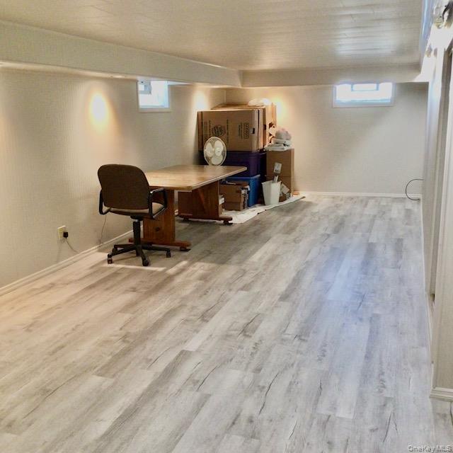 Glen Oaks, New York, 11004, United States, 4 Bedrooms Bedrooms, ,1 BathroomBathrooms,Residential,For Sale,1989655