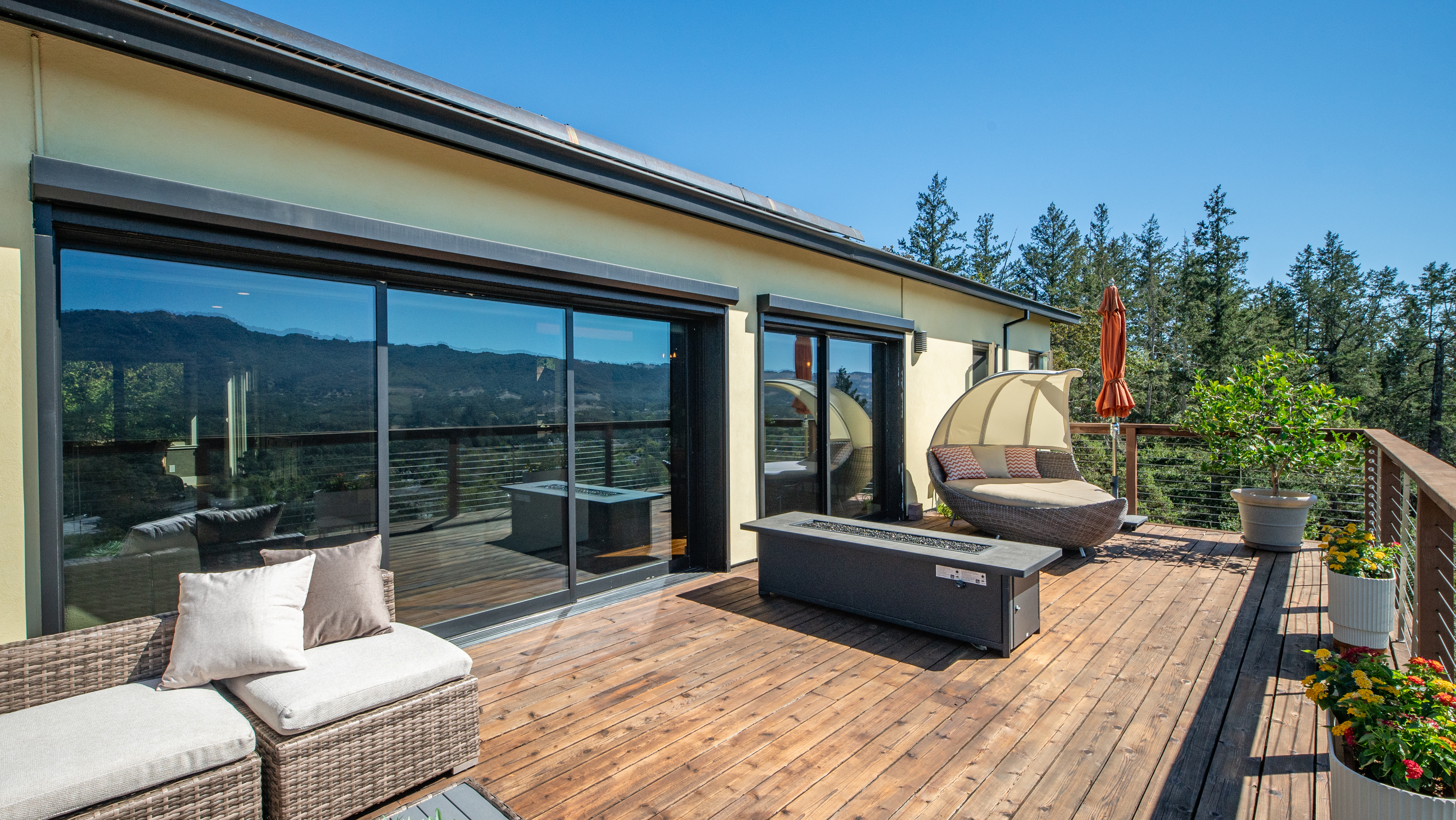  Panoramic Sonoma Views & Income-Producing ADU - 物件實景