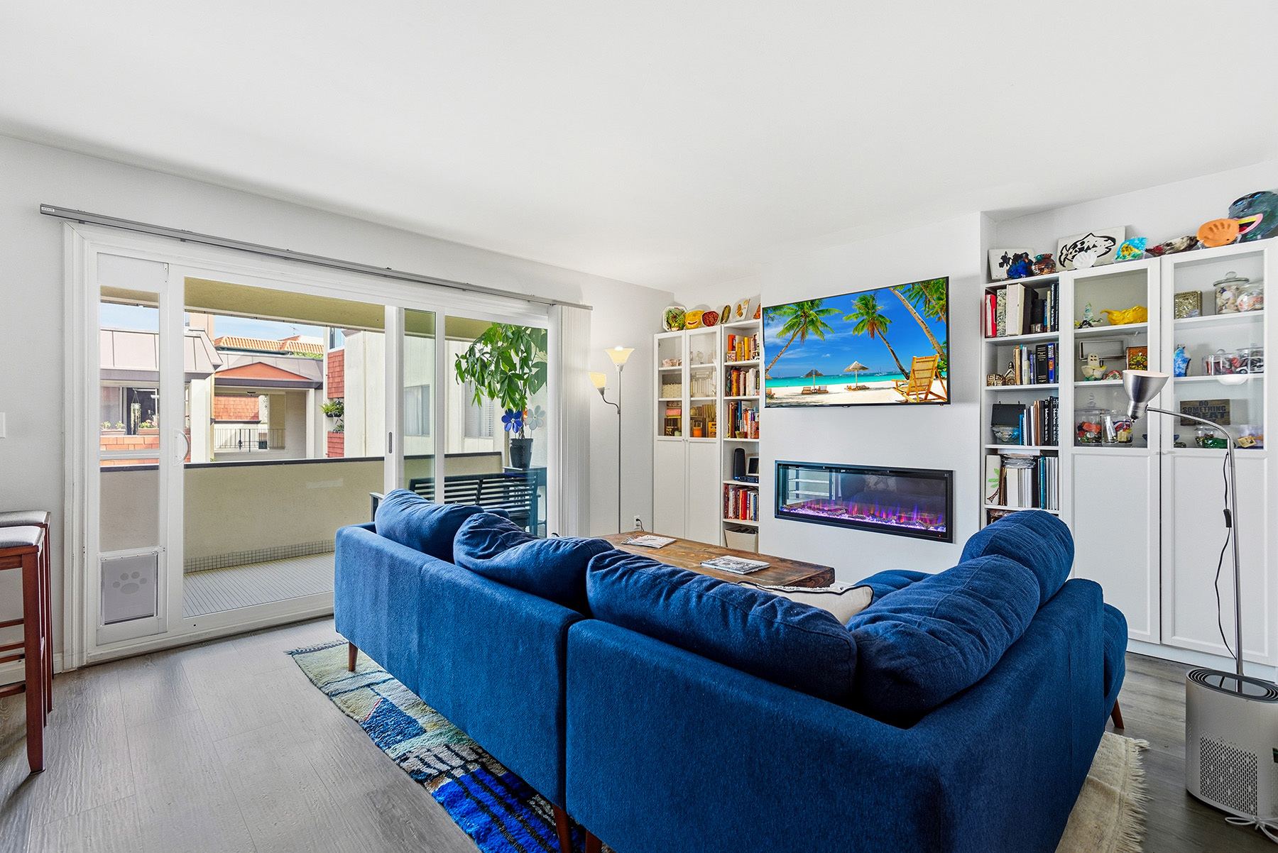  5674 Windsor Way - 物件實景