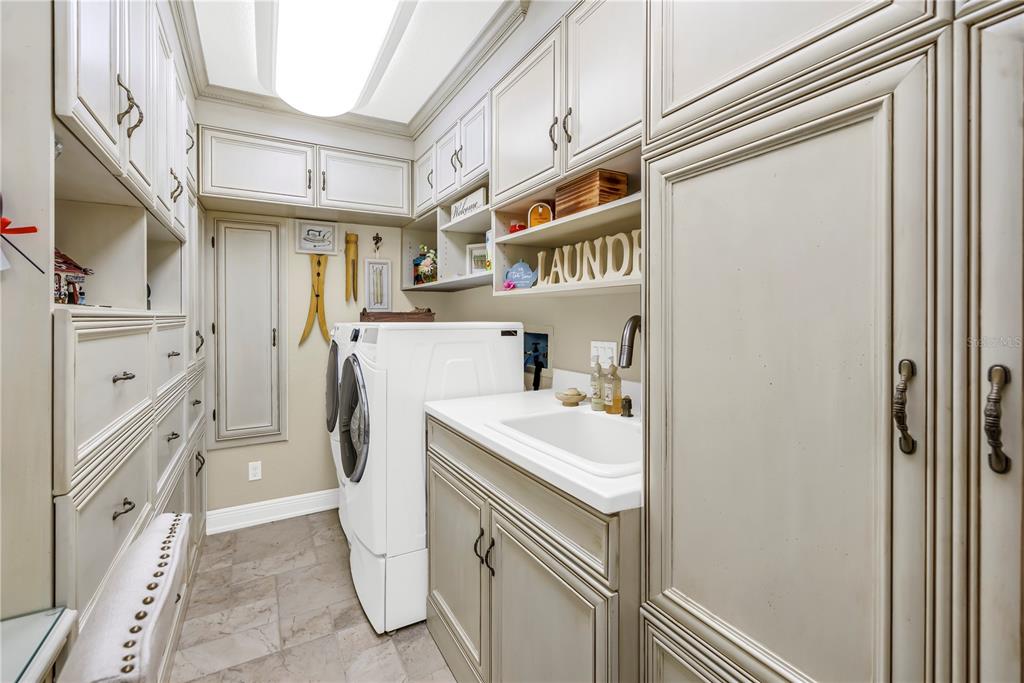 St Petersburg, Florida, 33715, United States, 4 Bedrooms Bedrooms, ,5 BathroomsBathrooms,Residential,For Sale,1999732