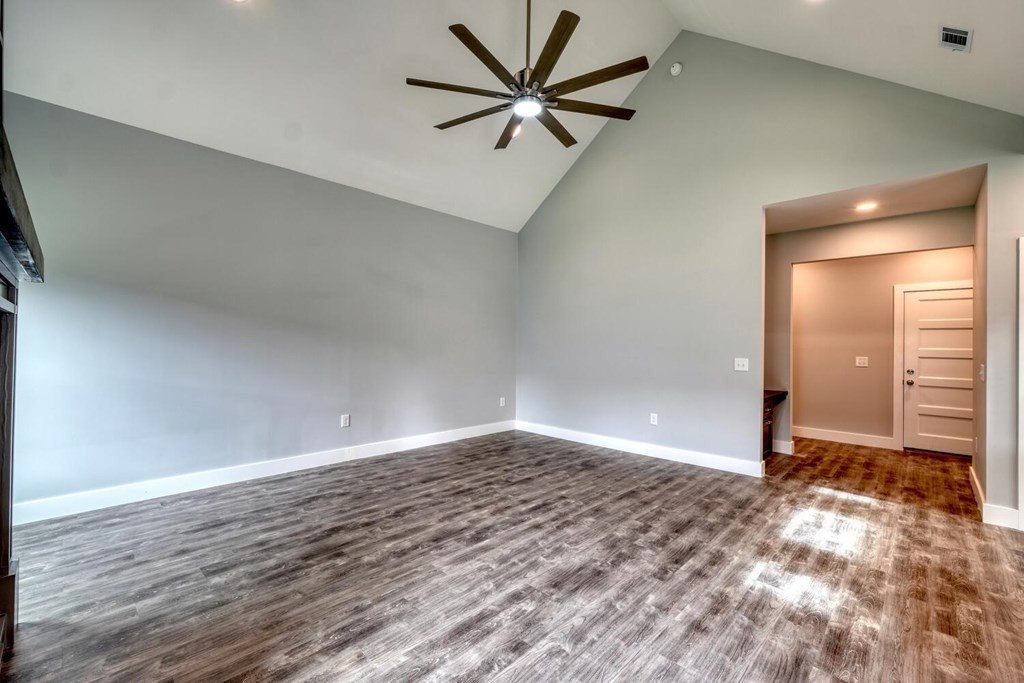 Hiawassee, Georgia, 30546, United States, 3 Bedrooms Bedrooms, ,3 BathroomsBathrooms,Residential,For Sale,1982647