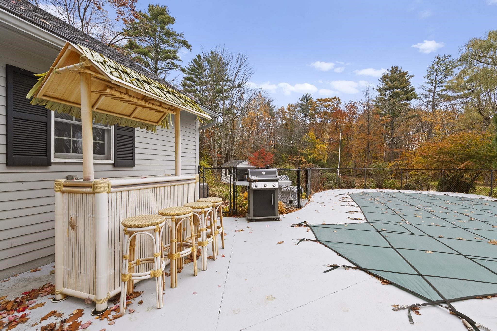 Rochester, New Hampshire, 03867, United States, 4 Bedrooms Bedrooms, ,1 BathroomBathrooms,Residential,For Sale,1985747