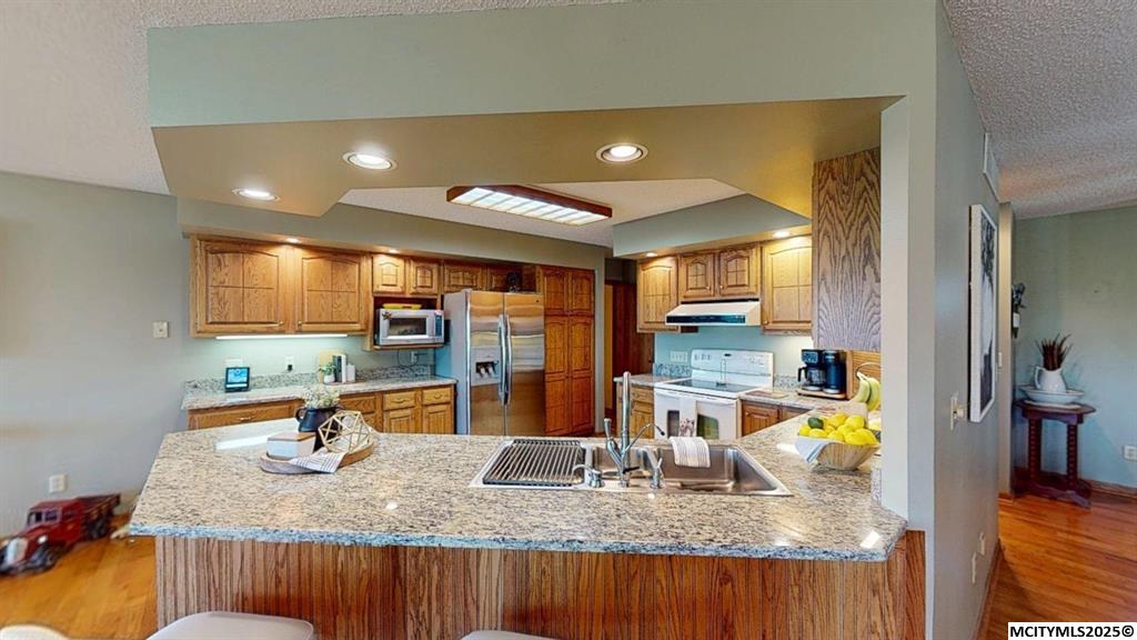 Clear Lake, Iowa, 50428, United States, 3 Bedrooms Bedrooms, ,2 BathroomsBathrooms,Residential,For Sale,1975184